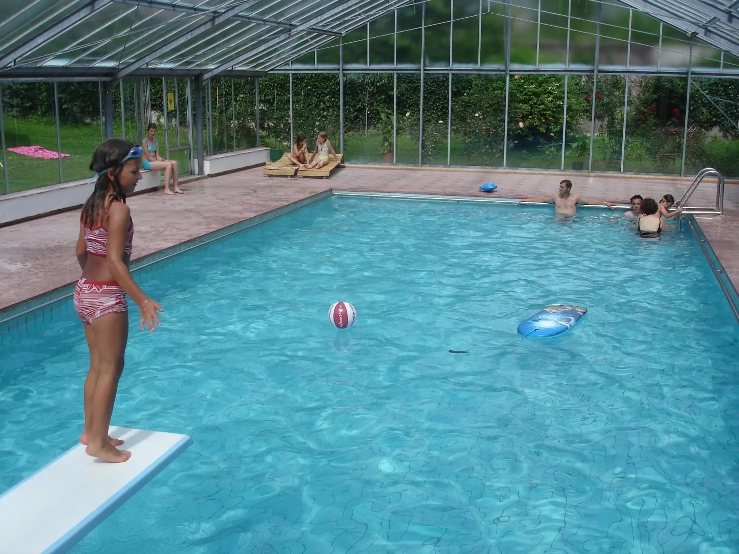 Swimming Pool in Residence Klementhof
