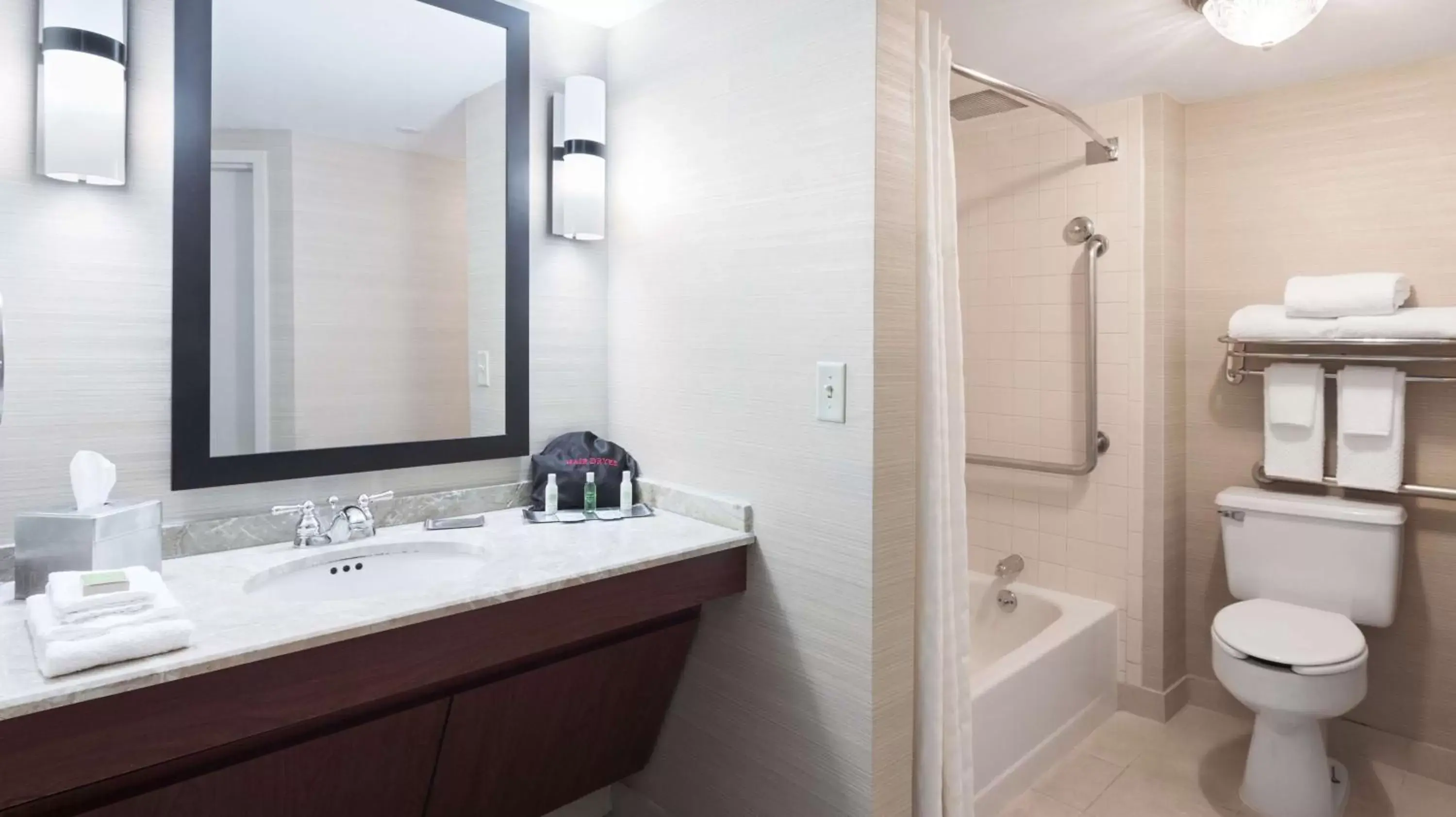 Bathroom in DoubleTree Suites by Hilton Hotel Cincinnati - Blue Ash