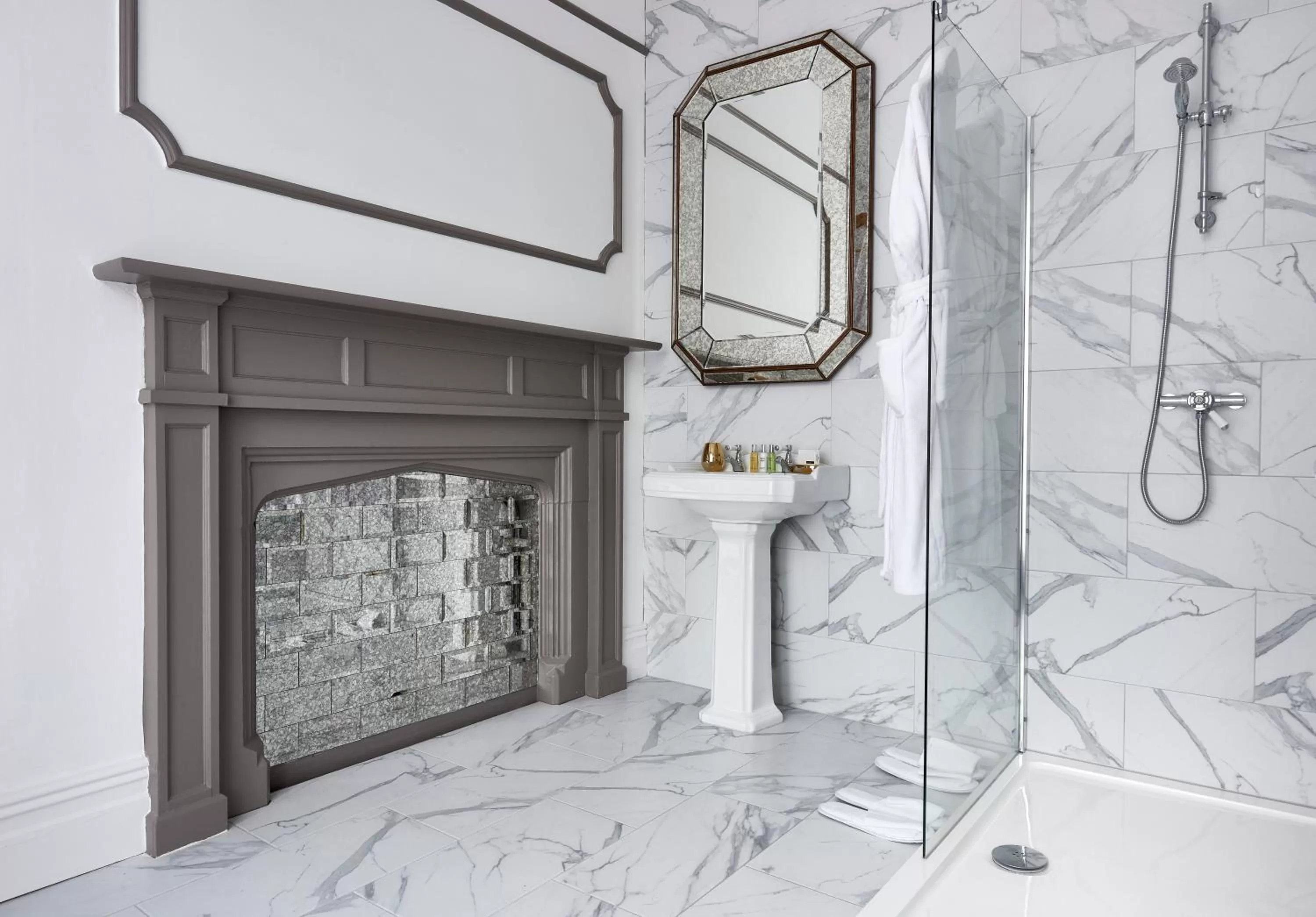 Bathroom in Lanelay Hall Hotel & Spa