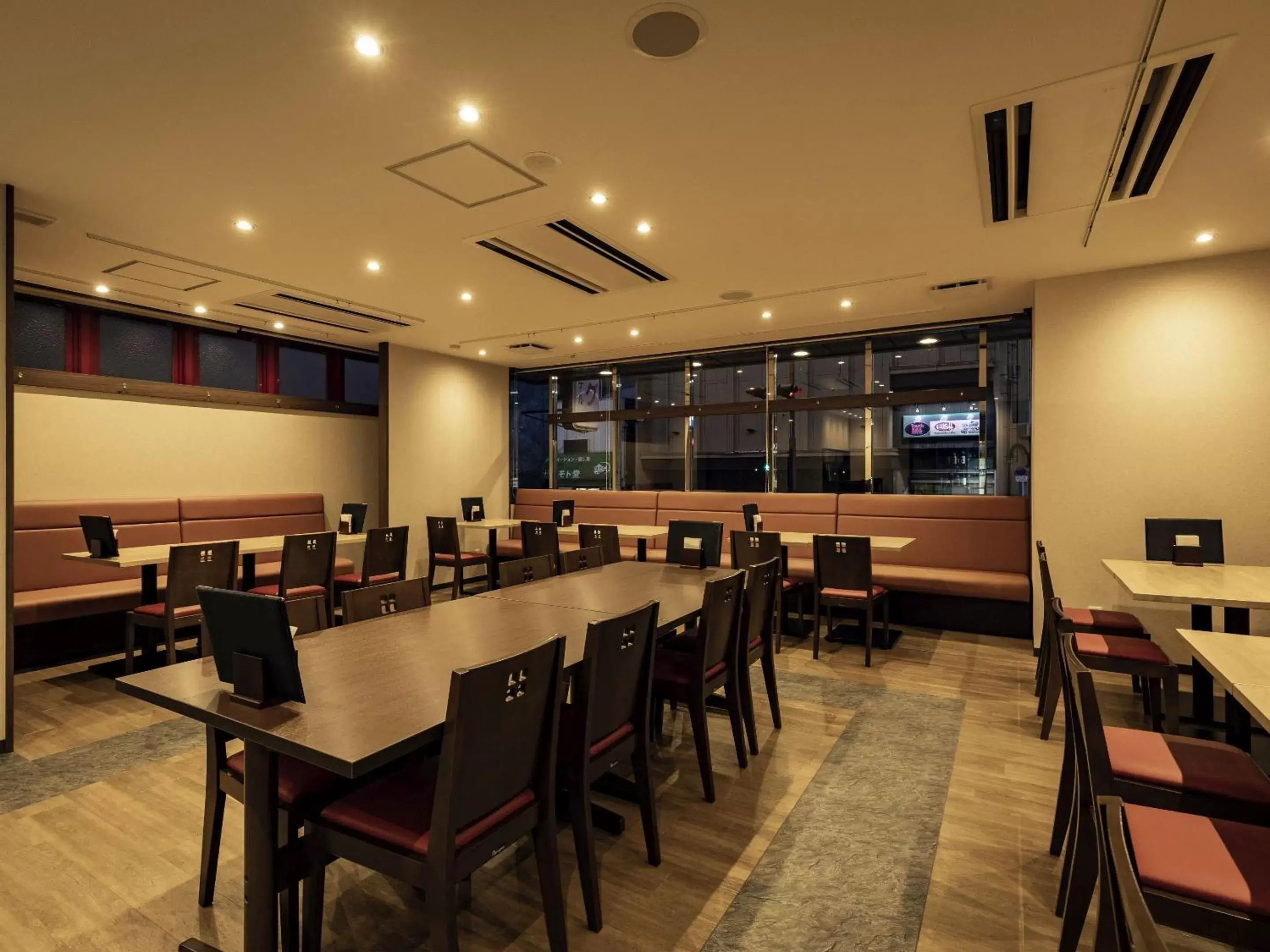 Restaurant/Places to Eat in Hotel Wing International Shimonoseki