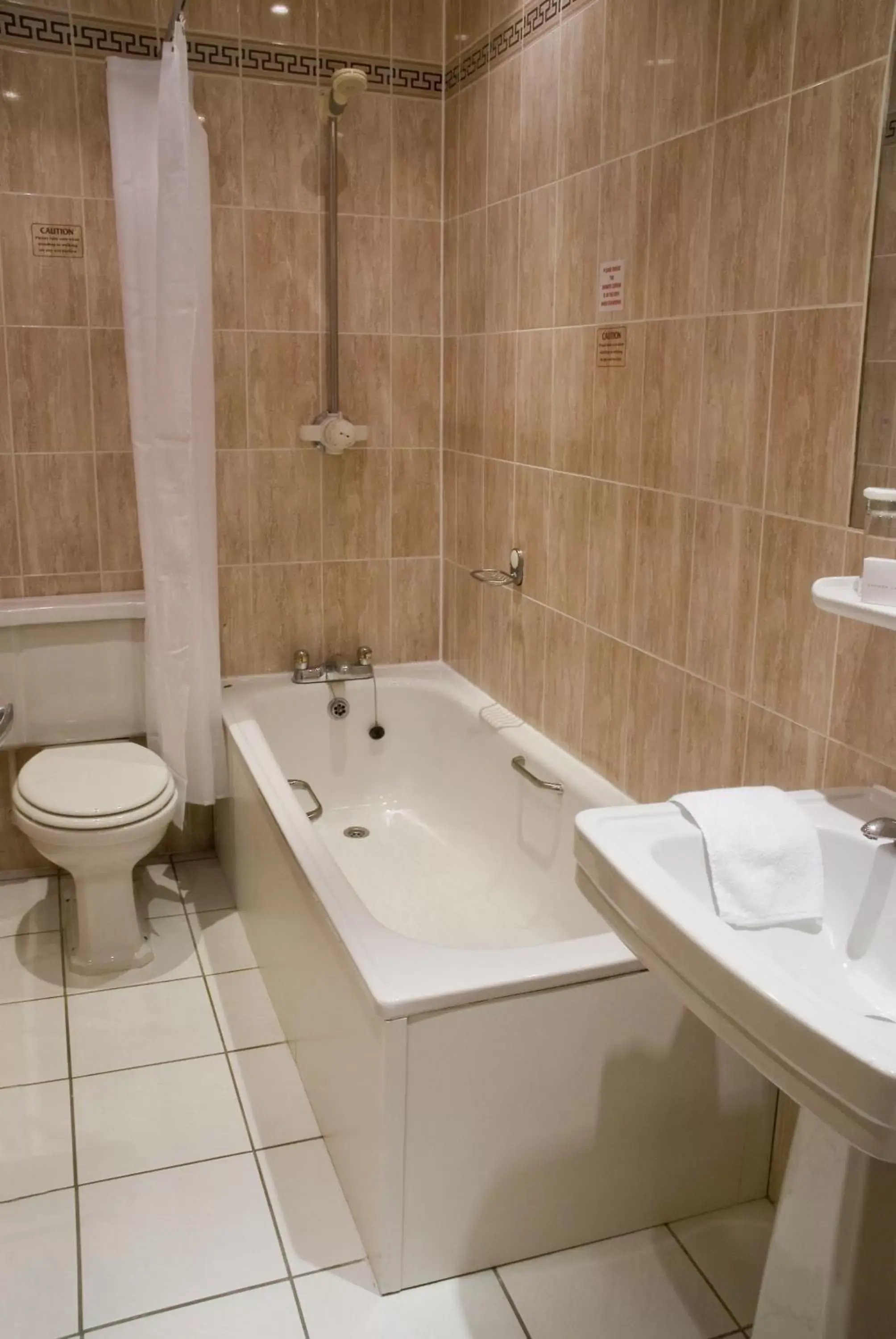 Bathroom in Prince Of Wales Hotel