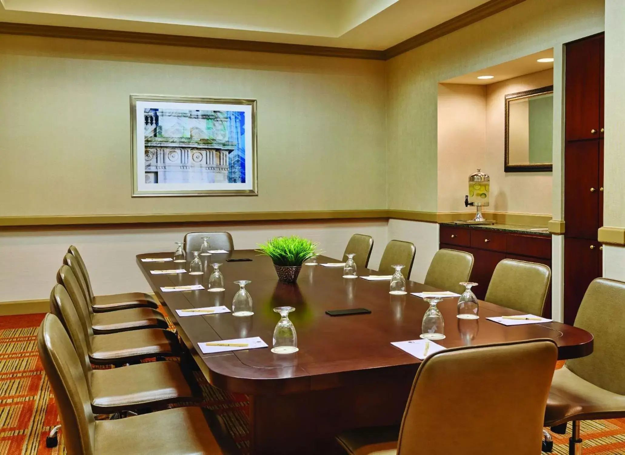 Meeting/conference room, Restaurant/Places to Eat in DoubleTree Suites by Hilton Hotel Philadelphia West