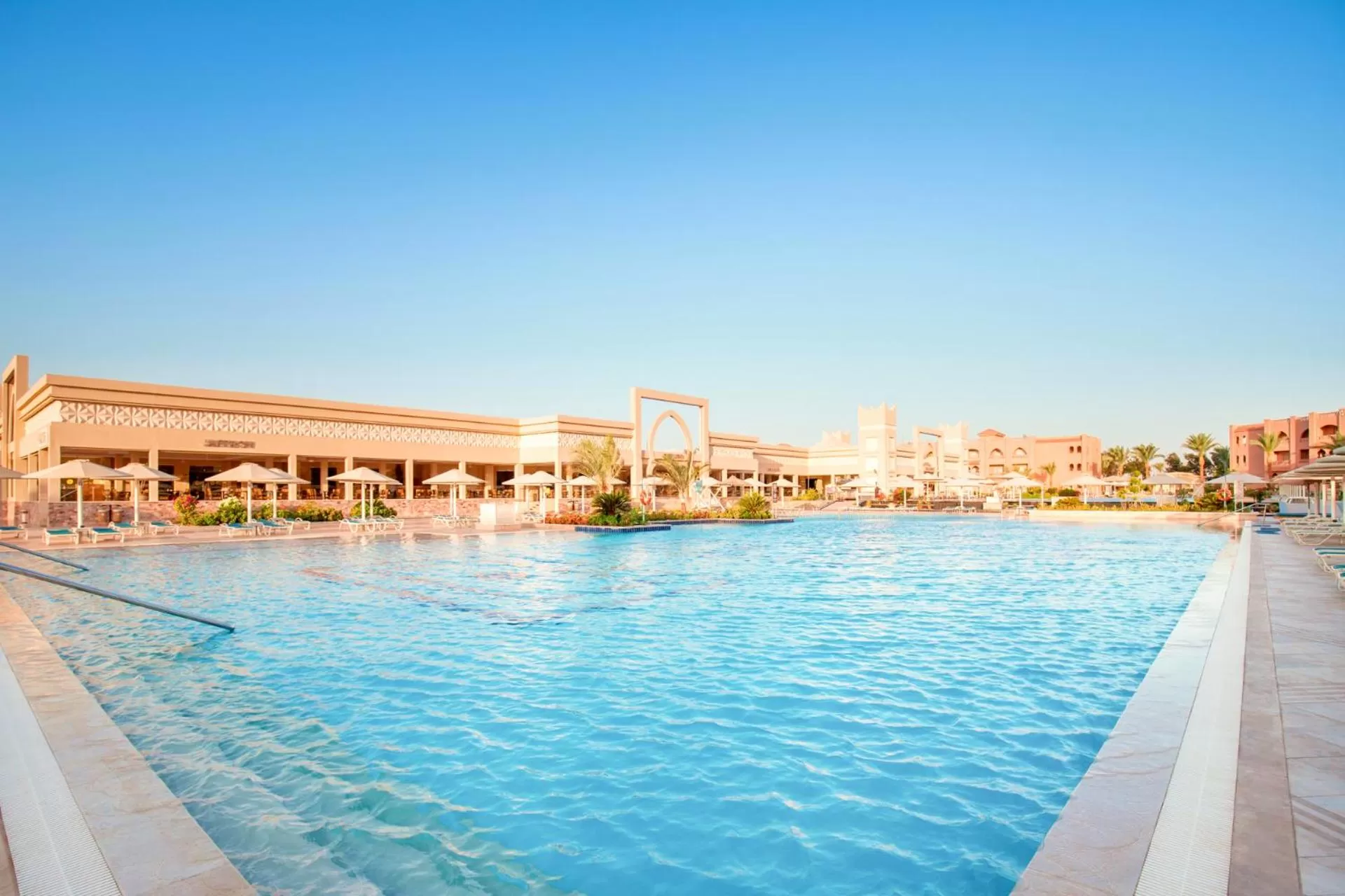 Swimming pool in Pickalbatros Aqua Vista Resort - Hurghada
