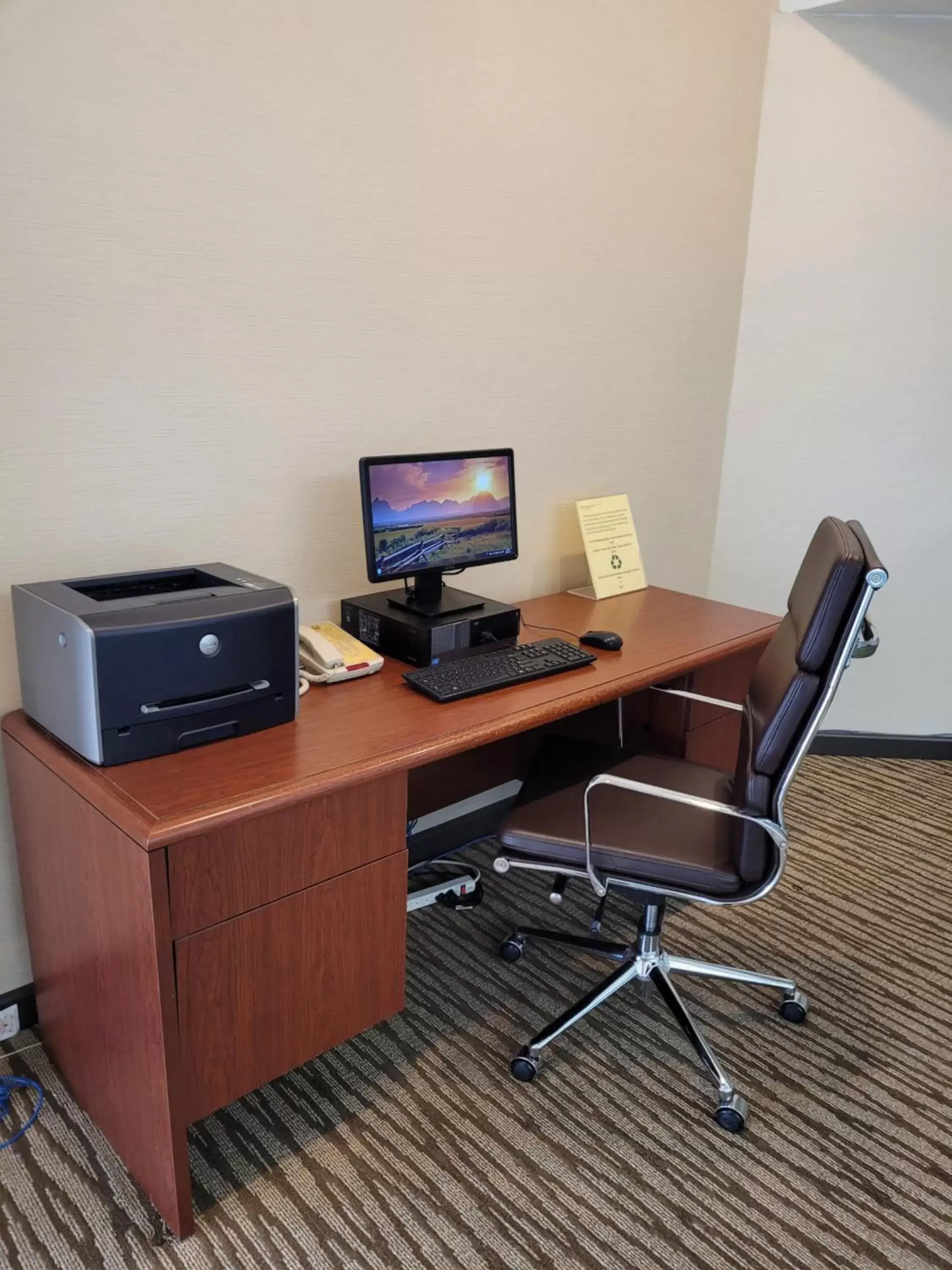 Business facilities in Comfort Inn Cleveland Airport