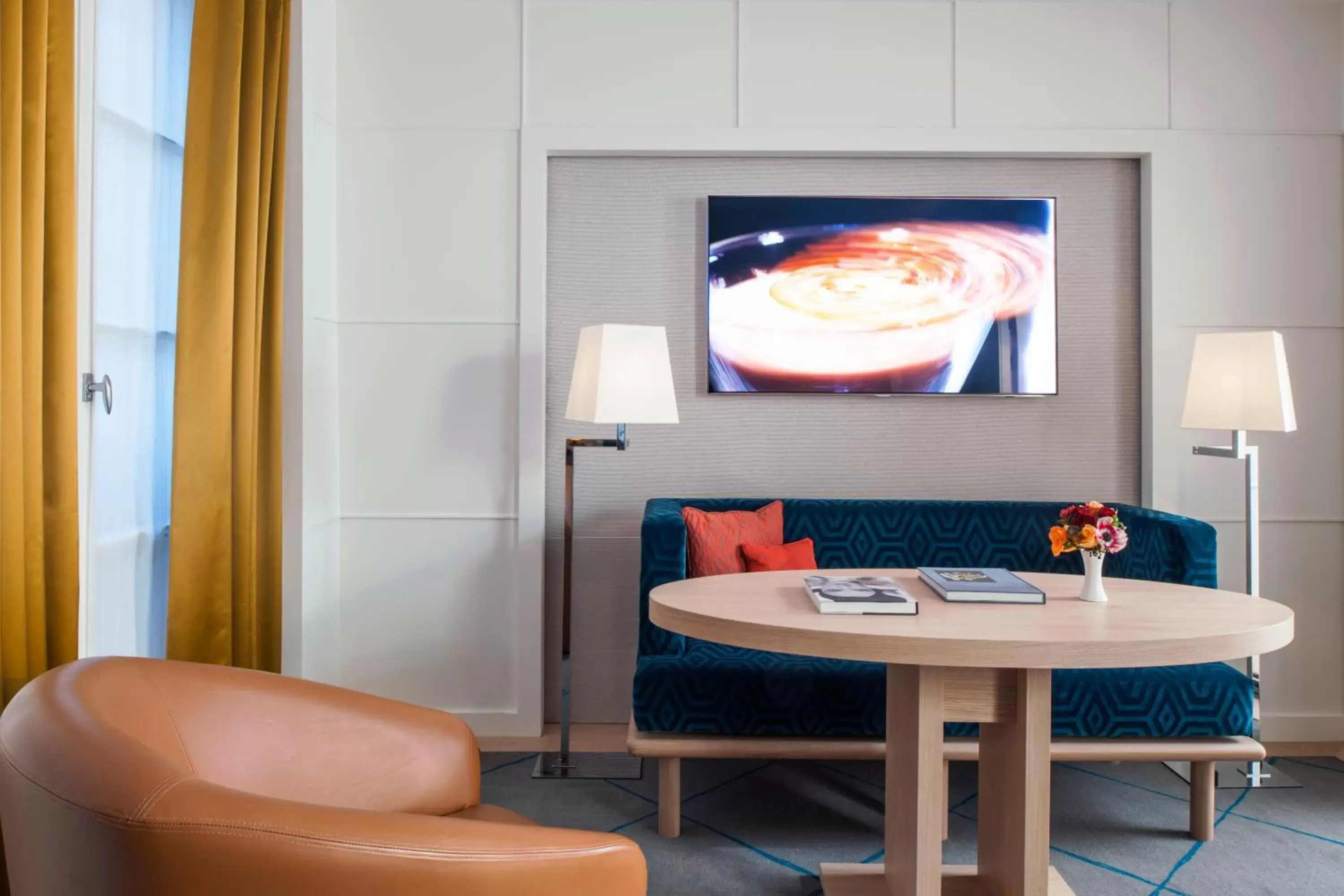 TV and multimedia, Dining Area in Hotel Opéra Richepanse
