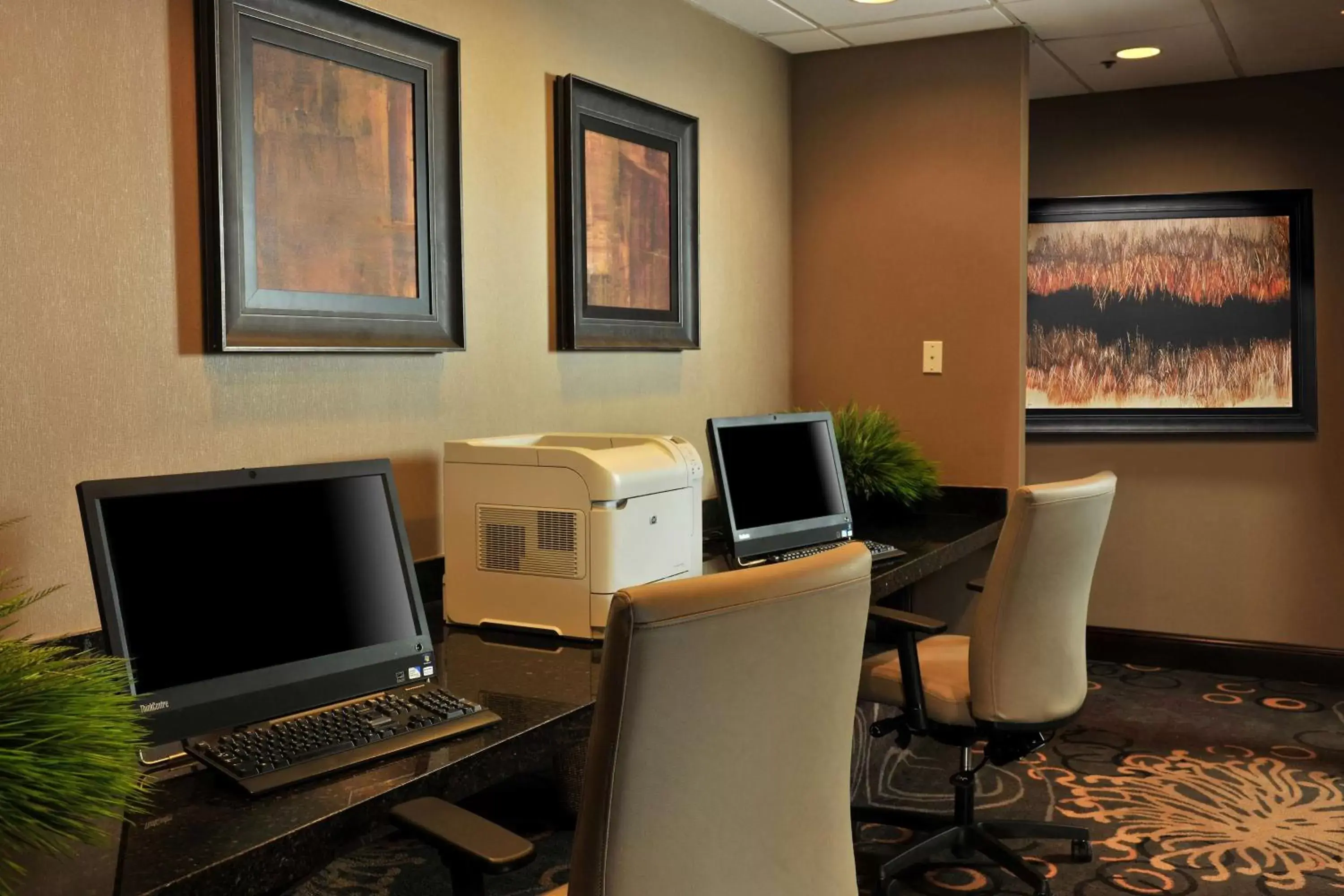 Business facilities, Business Area/Conference Room in Embassy Suites Des Moines Downtown