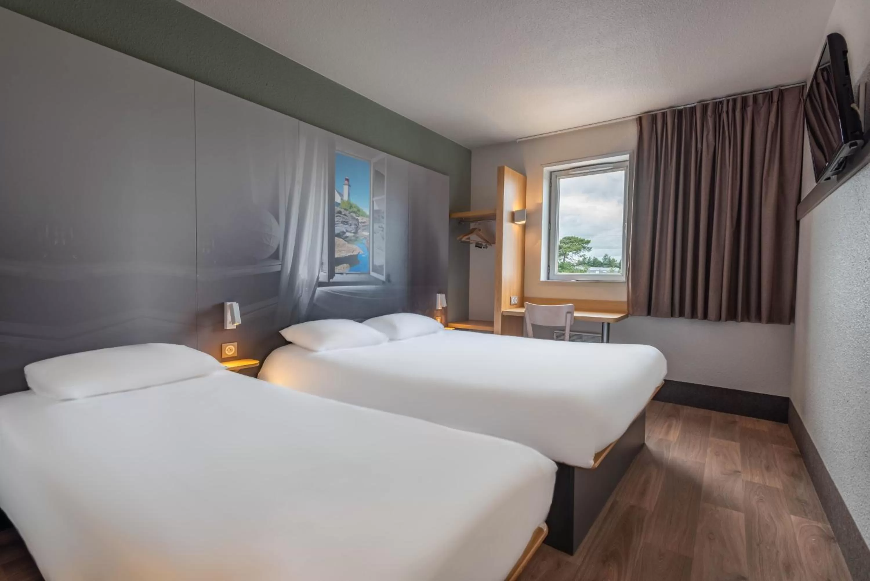 Bedroom, Bed in B&B HOTEL Lorient Caudan