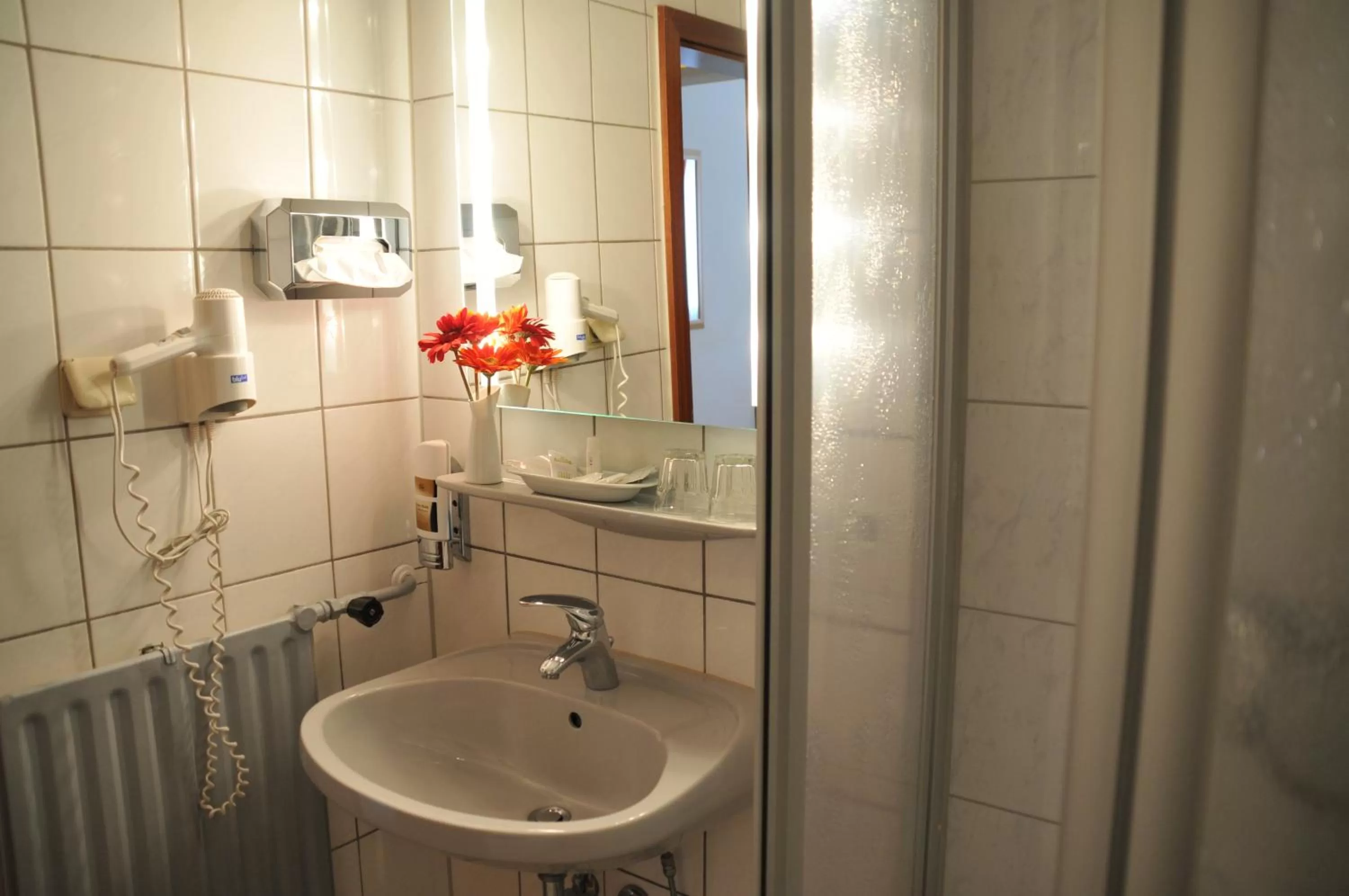 Bathroom in Hotel Italia