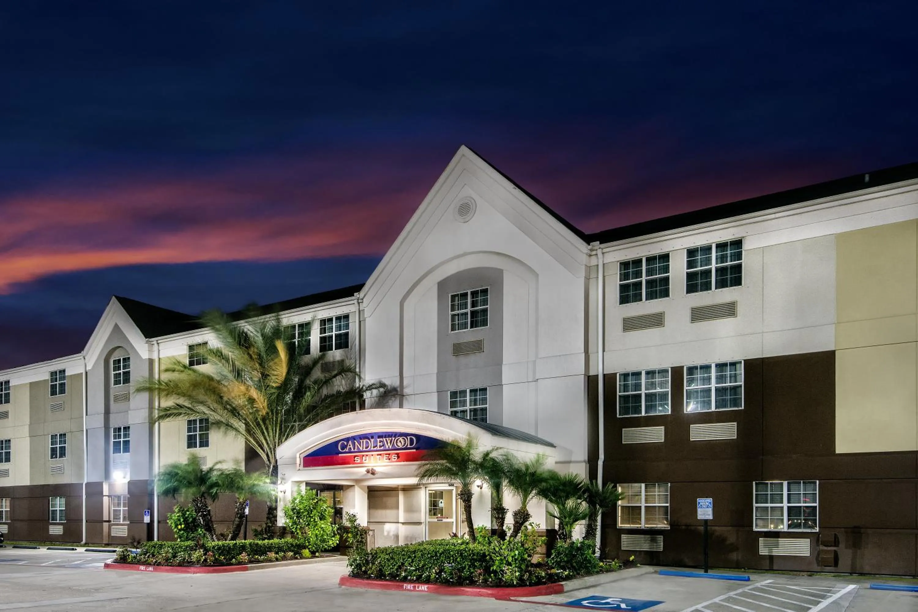 Property building in Candlewood Suites Galveston by IHG
