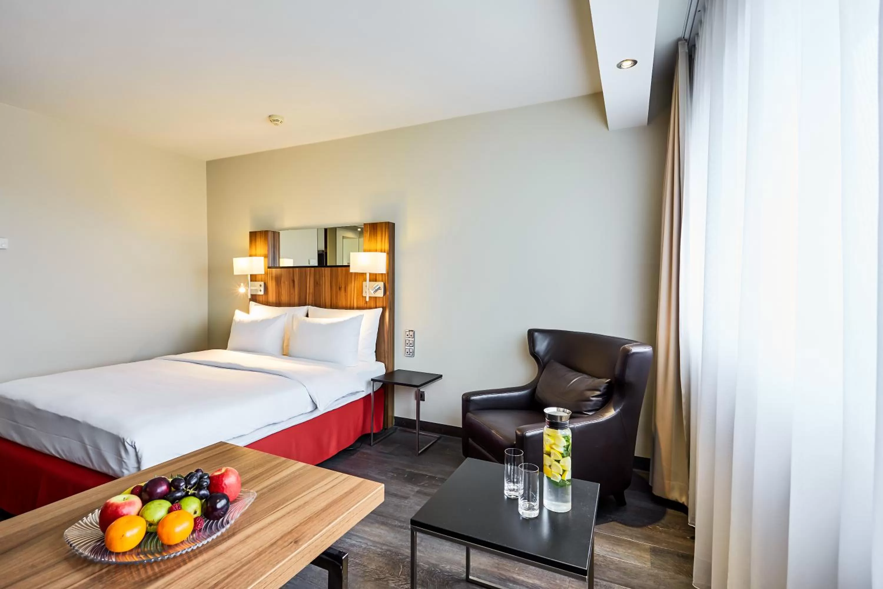 Photo of the whole room, Bed in Radisson Blu Conference Hotel, Düsseldorf