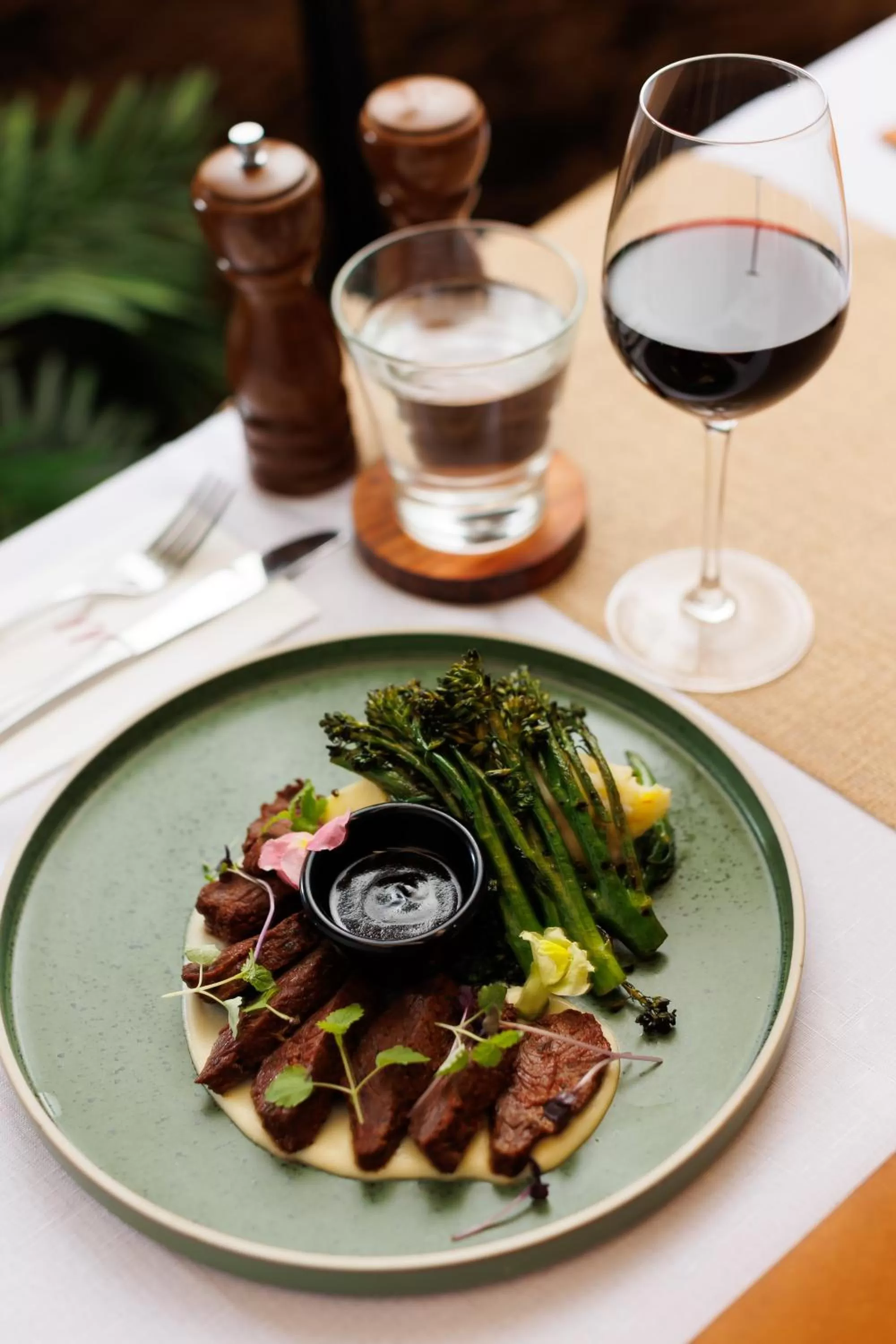 Food and drinks in Mercure Kakadu Crocodile