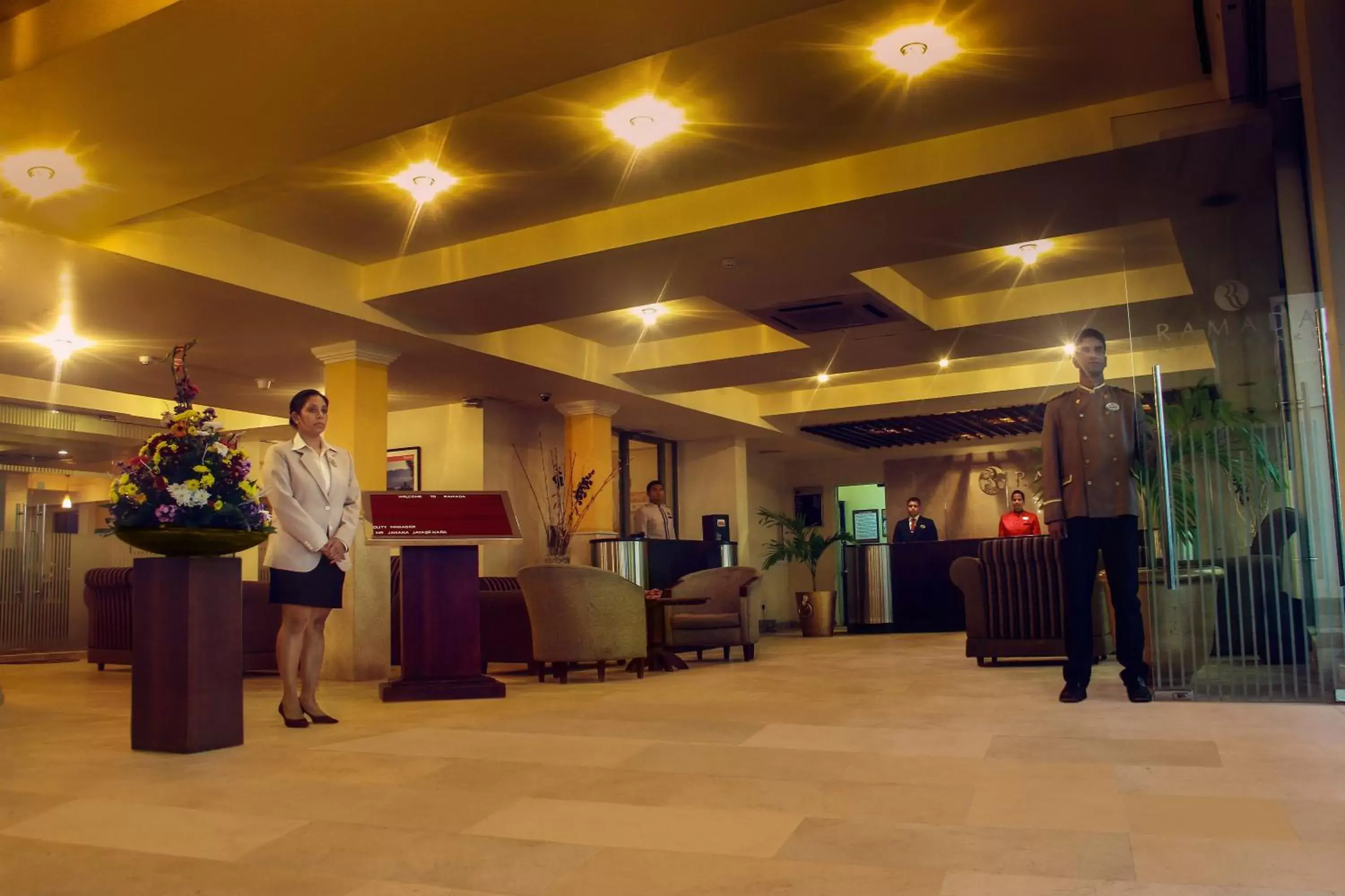 Lobby or reception in Ramada Katunayake