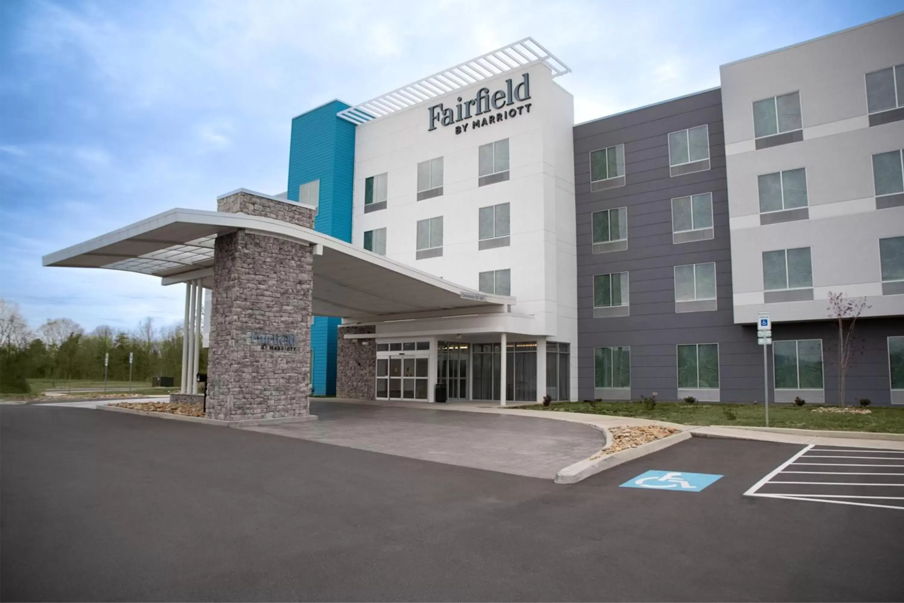 Property Building in Fairfield by Marriott Inn & Suites Kingsport