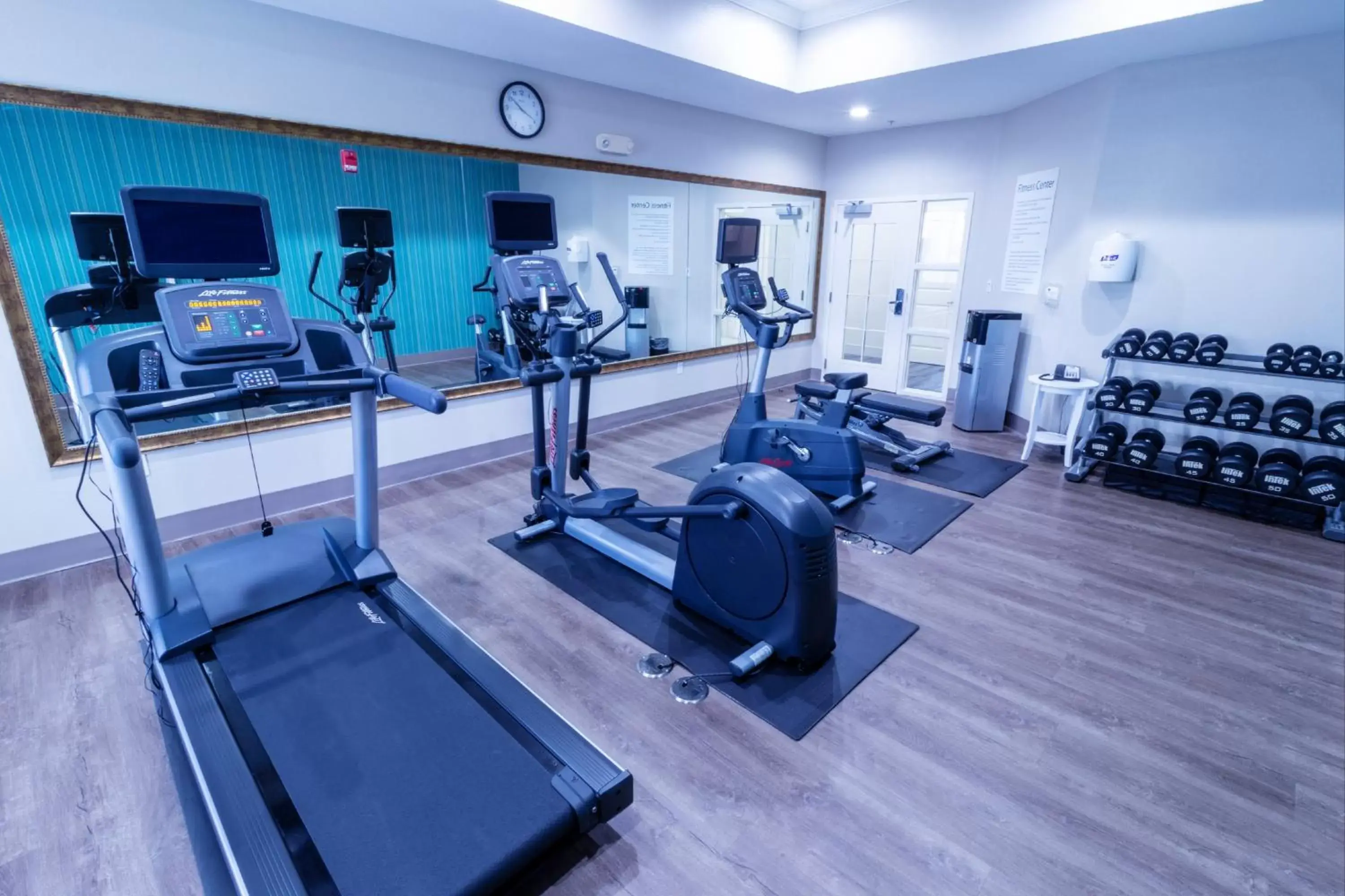 Fitness centre/facilities, Fitness Center/Facilities in Holiday Inn Express Hotel & Suites Crestview South I-10, an IHG Hotel