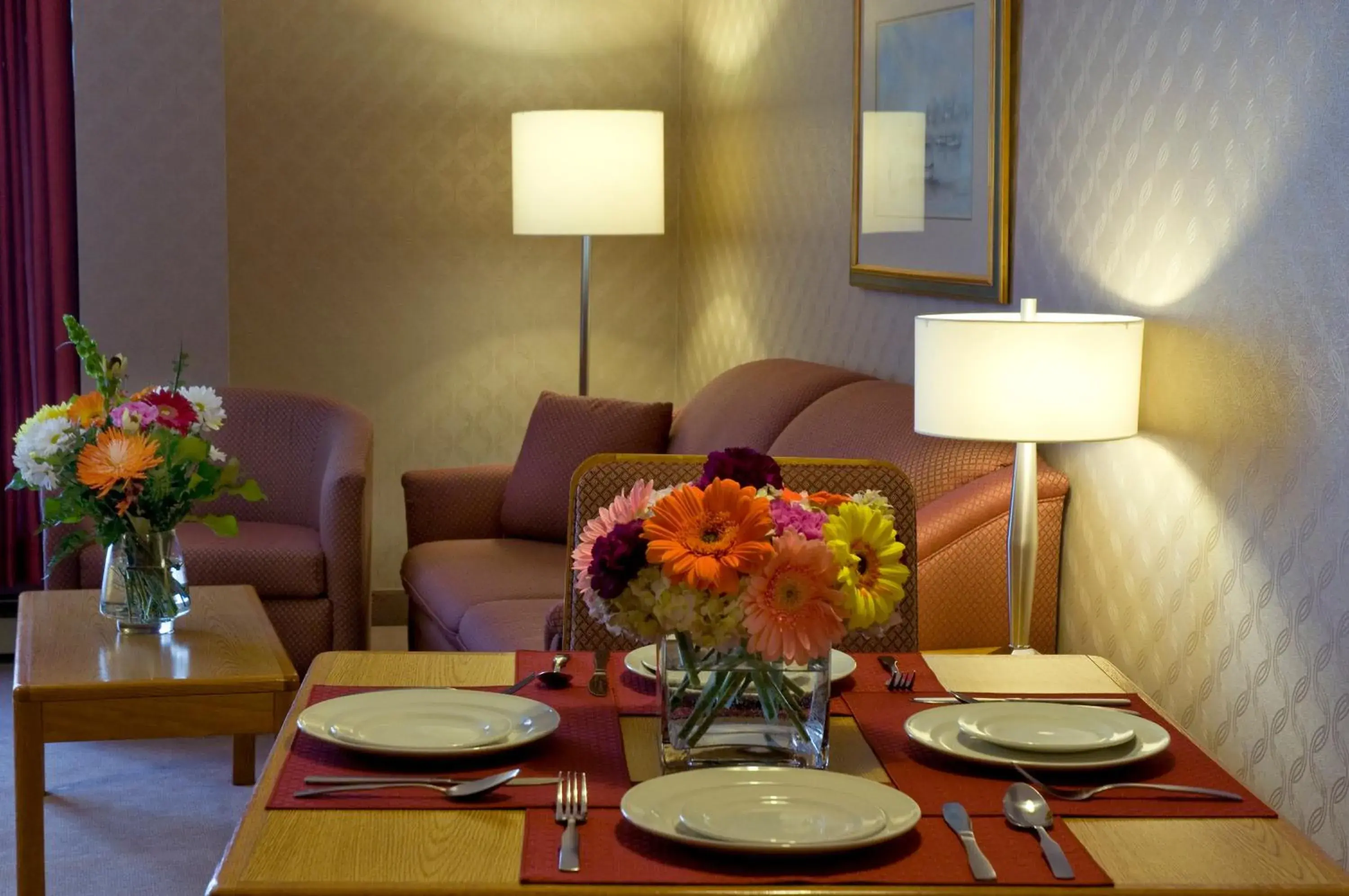 Seating Area in Cartier Place Suite Hotel