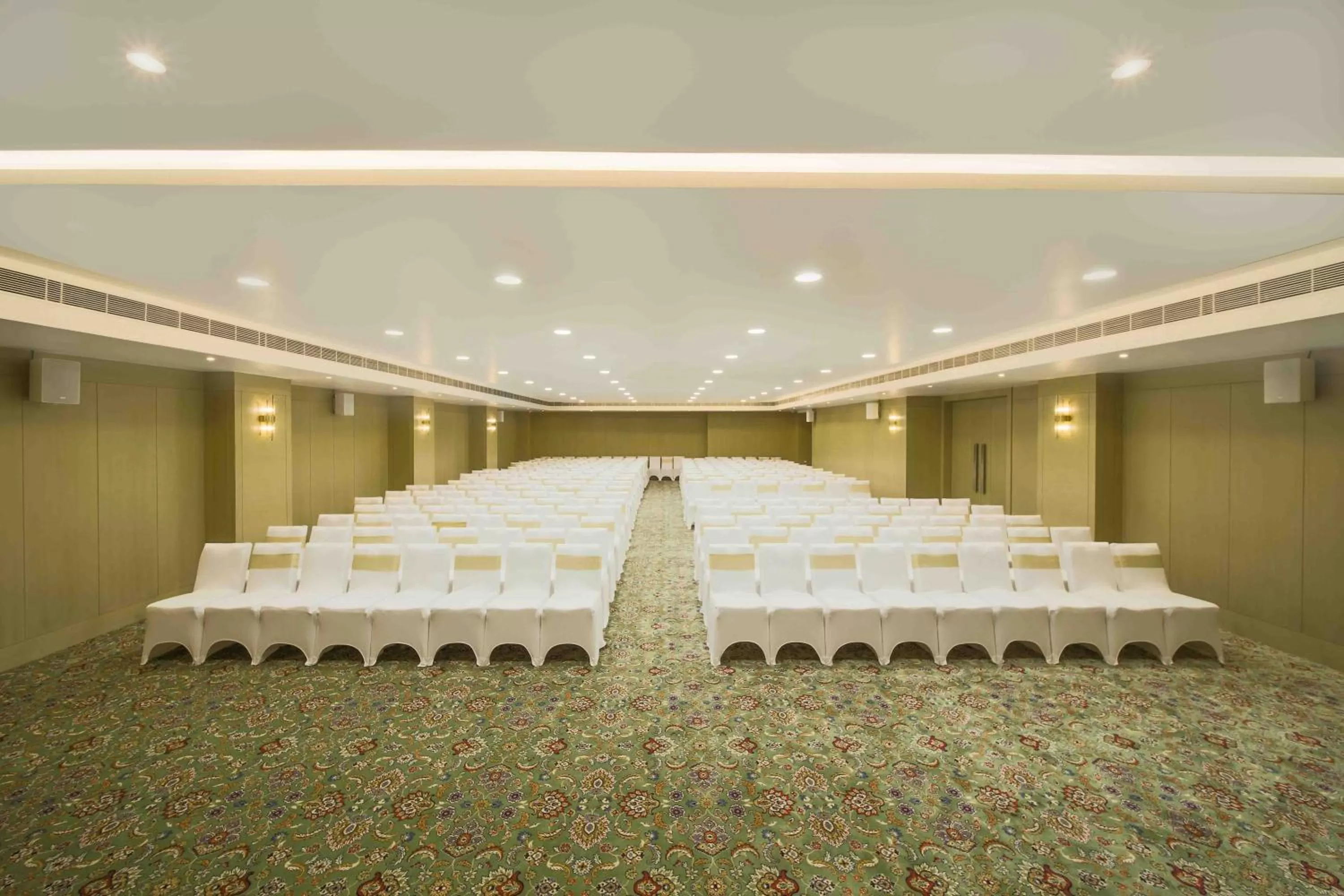 Banquet/Function facilities in Jade Suites - Luxury Boutique Hotel