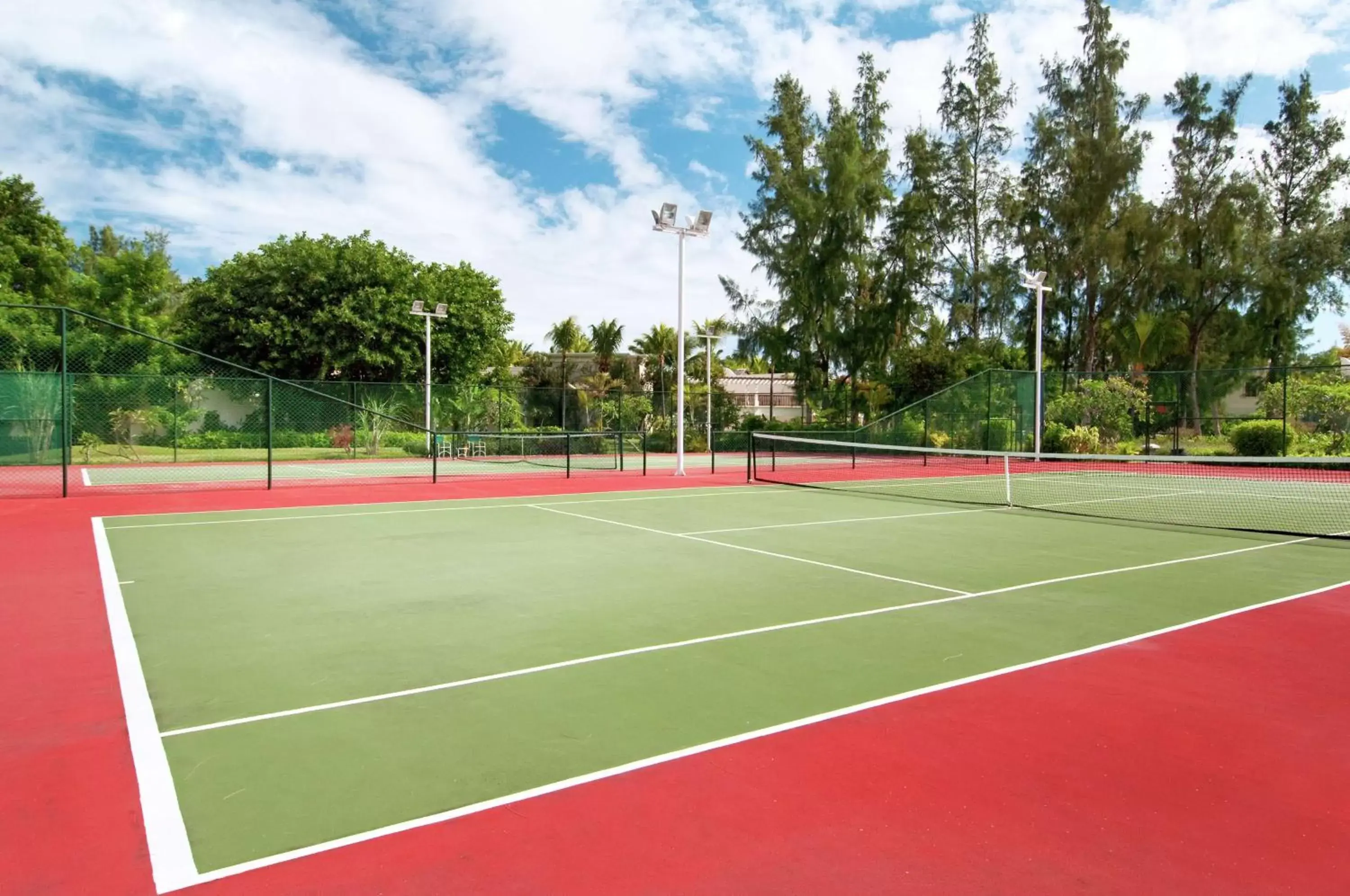 Sports, Tennis/Squash in Hilton Mauritius Resort & Spa