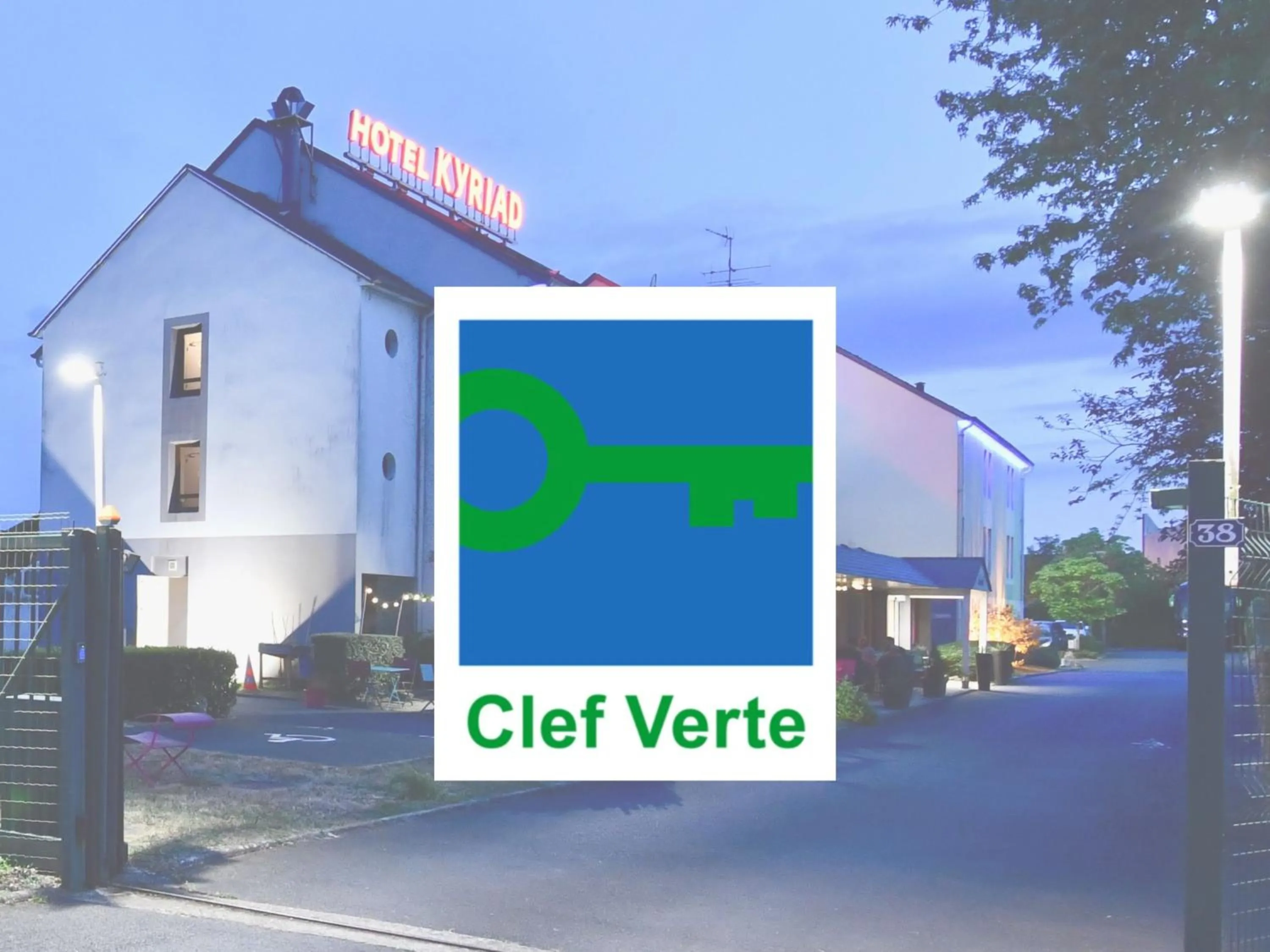 Property building in Kyriad Tours Sud - Chambray Lès Tours