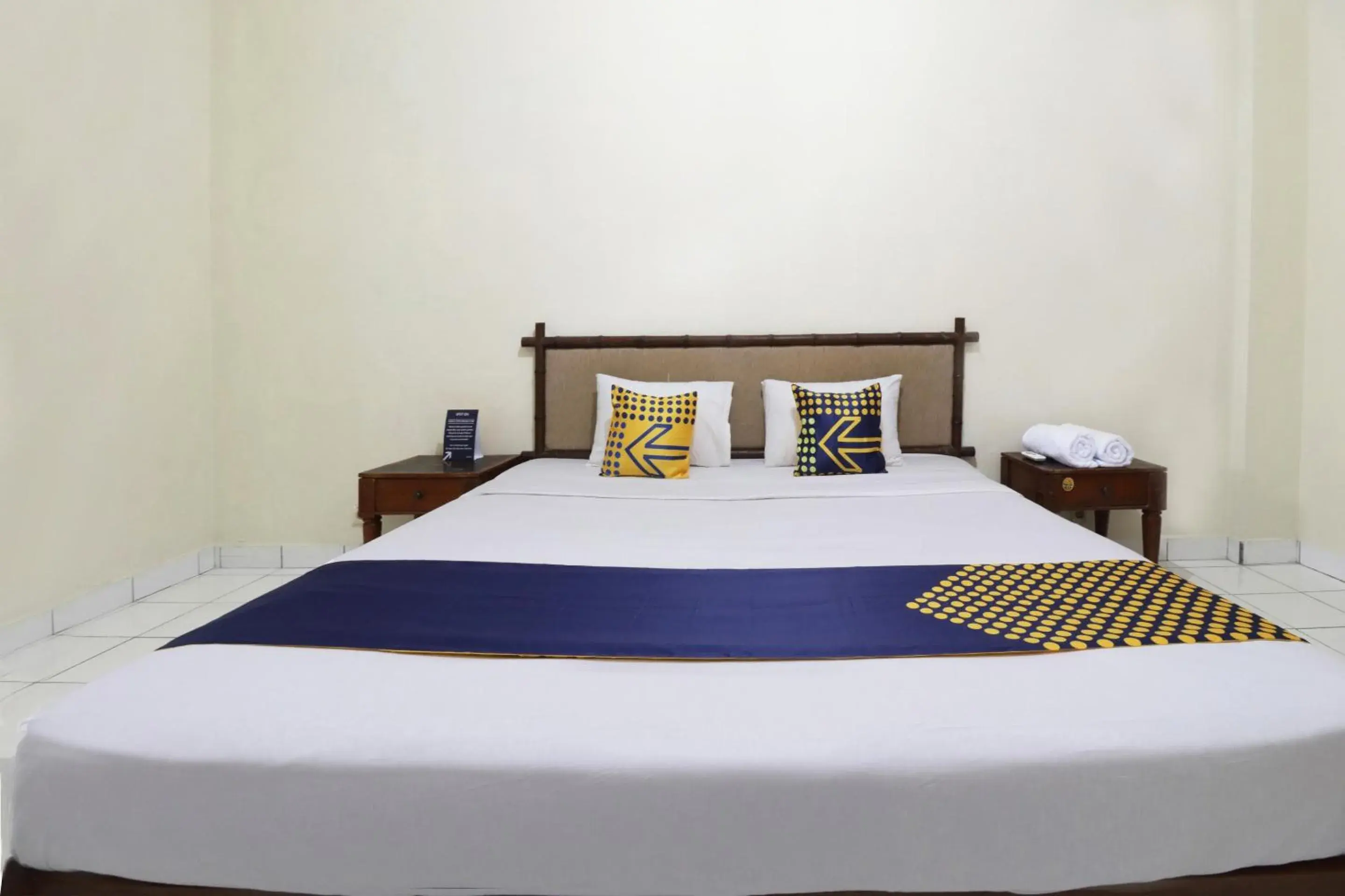 Bedroom, Bed in SPOT ON 2426 Hotel Aget Jaya Ii