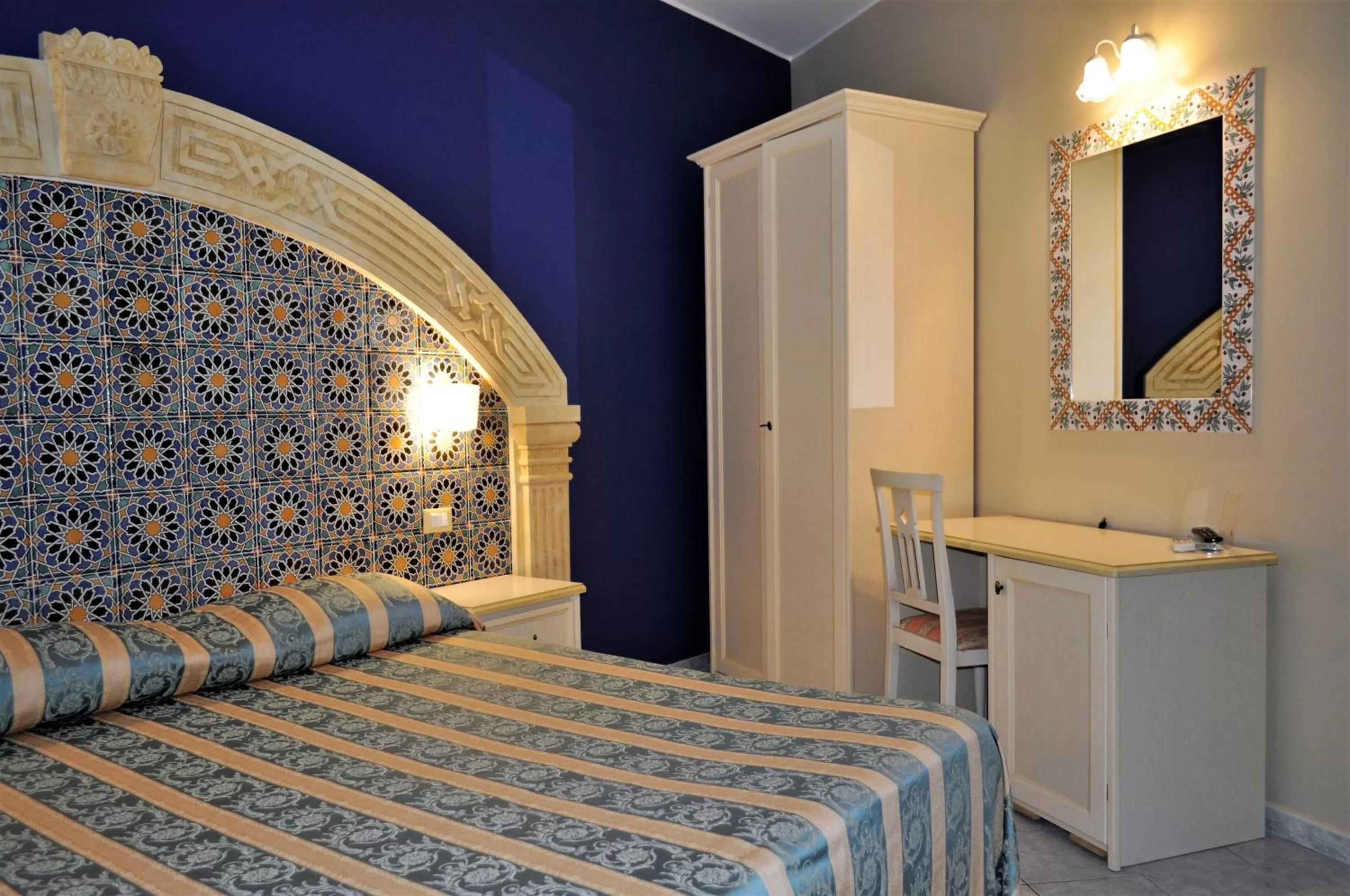 Other, Bed in Al-Tair