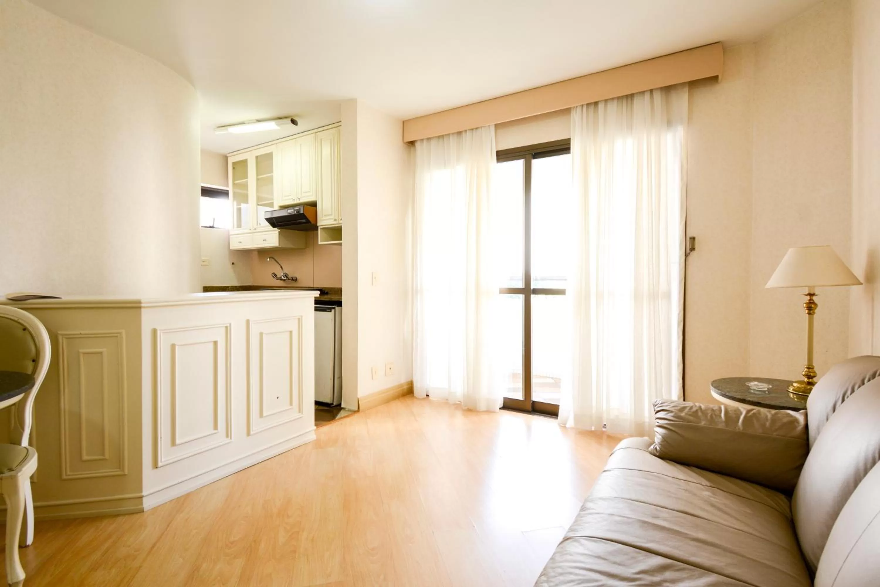 Kitchen or kitchenette, Seating Area in Wall Street Apartments by BnbHost