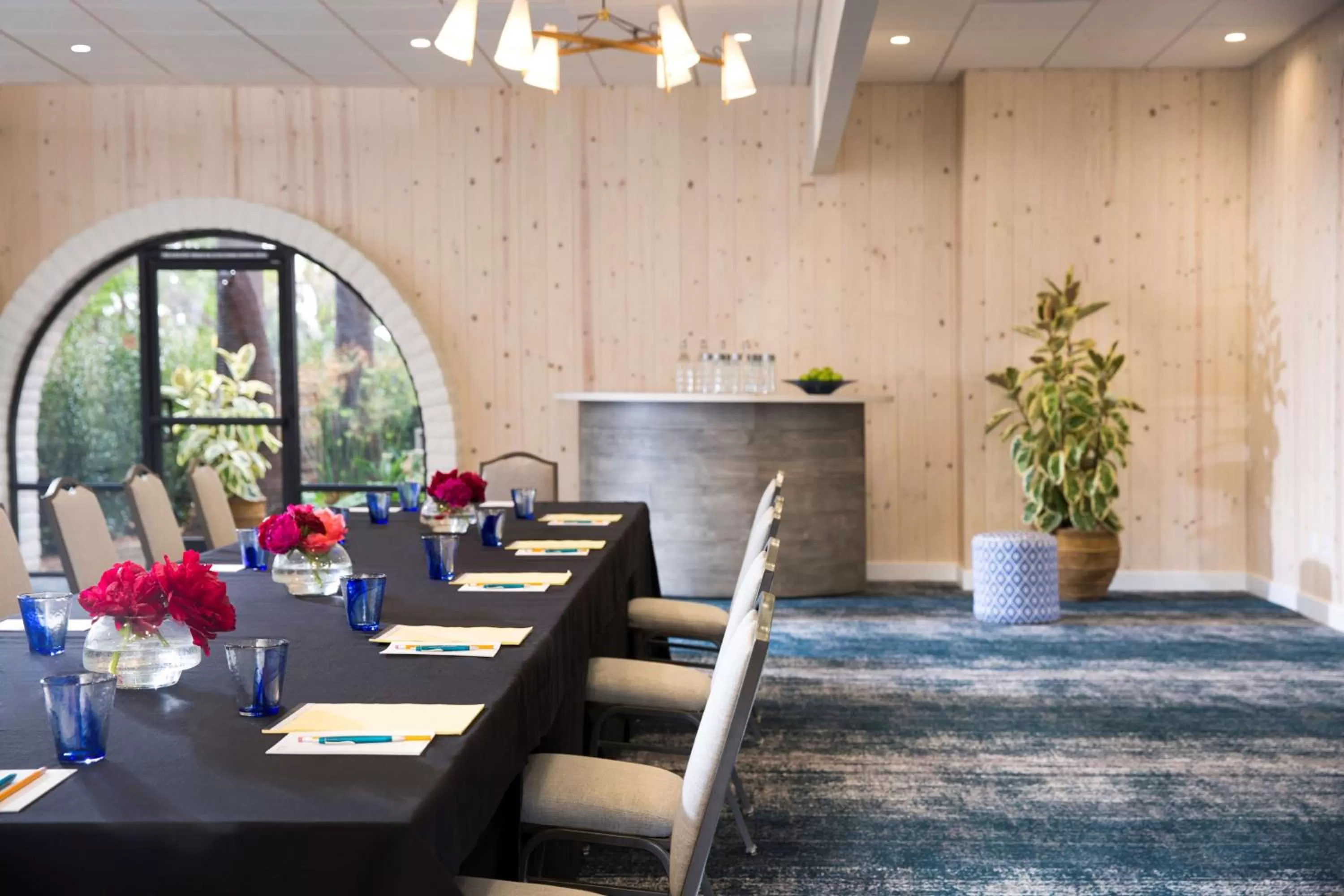 Meeting/conference room in The Leta Santa Barbara Goleta, Tapestry Collection by Hilton