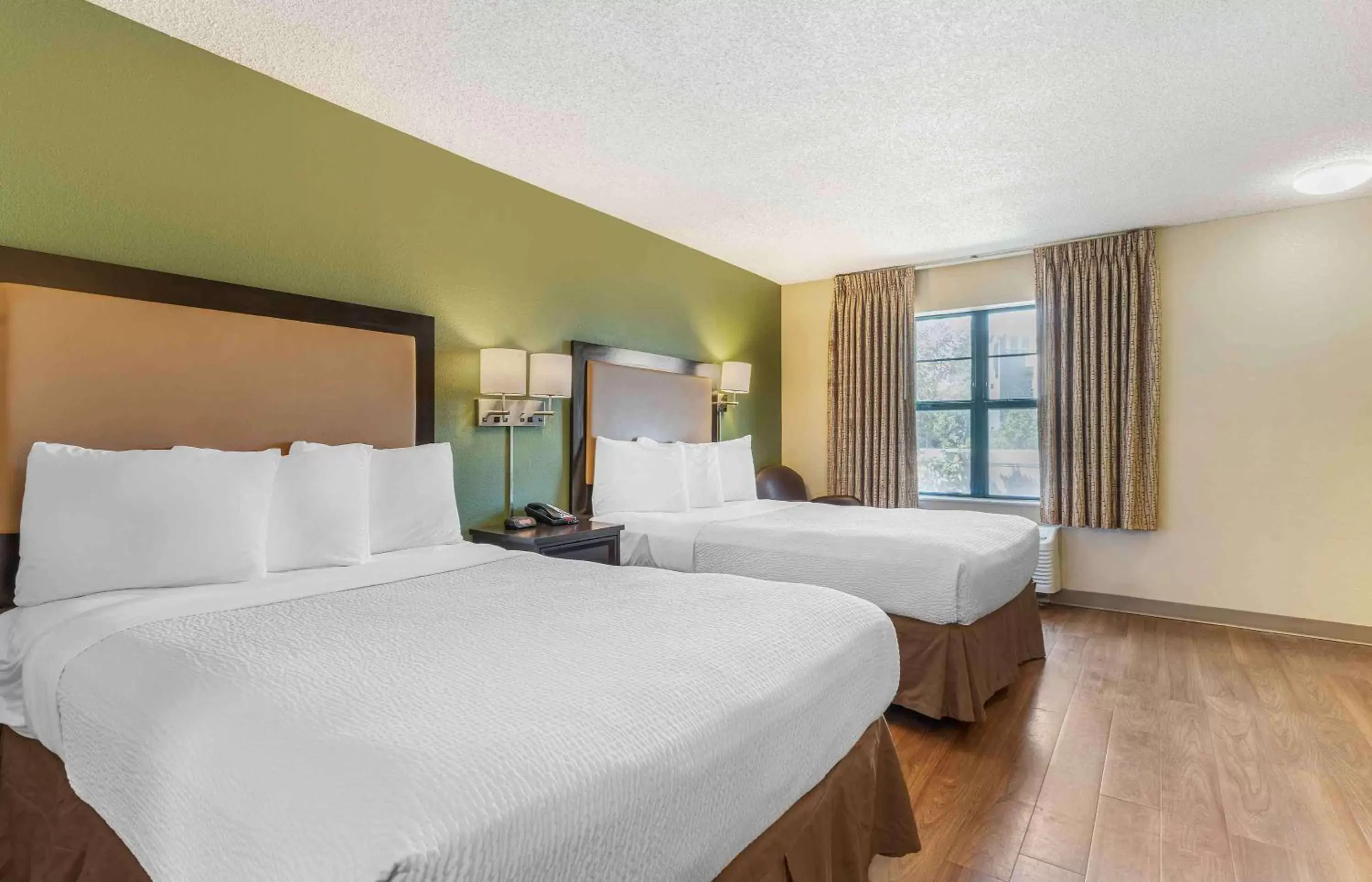 Bedroom in Extended Stay America Suites - Richmond - Hilltop Mall
