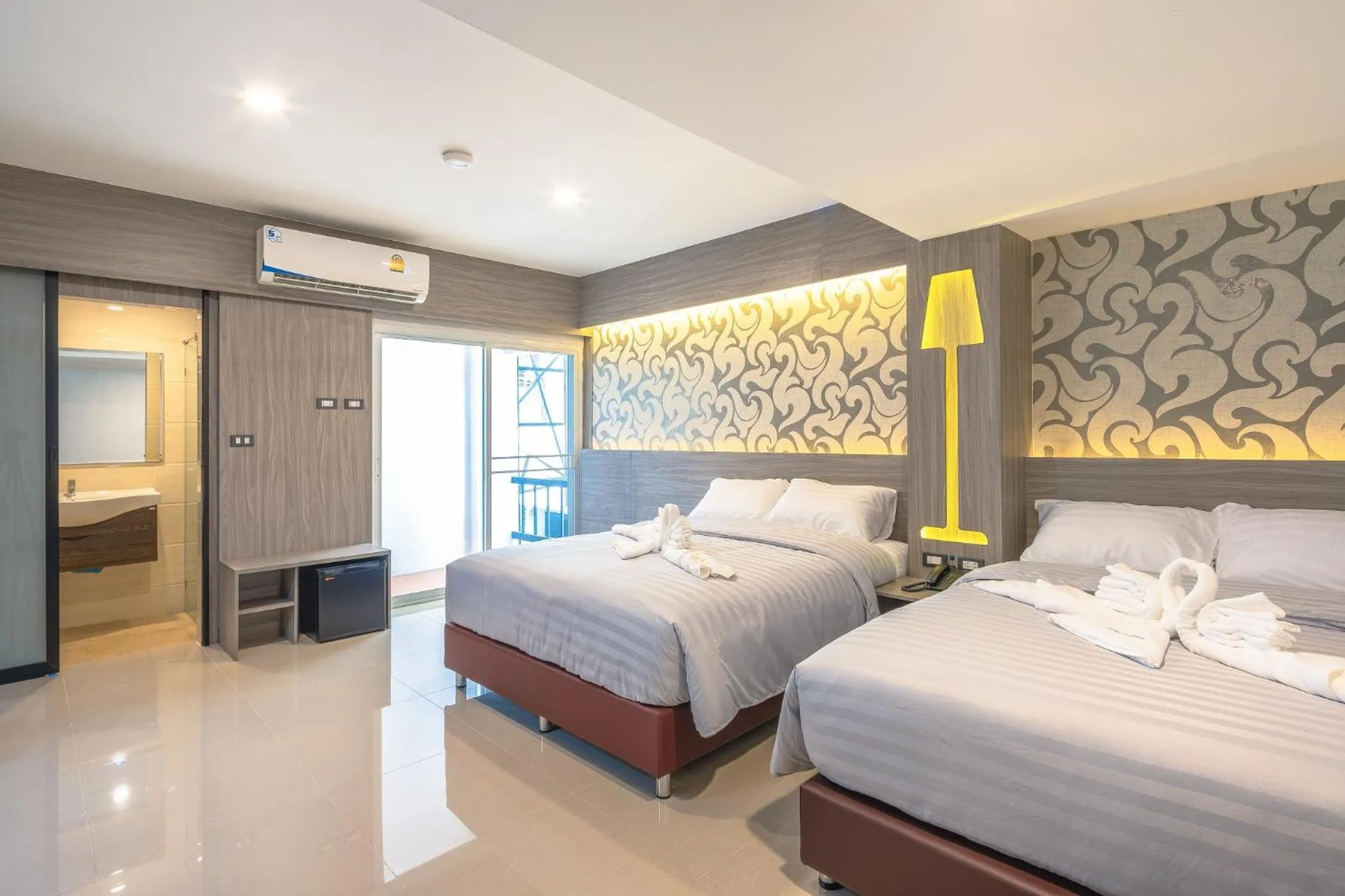 Bed in Sound@sleep Hotel