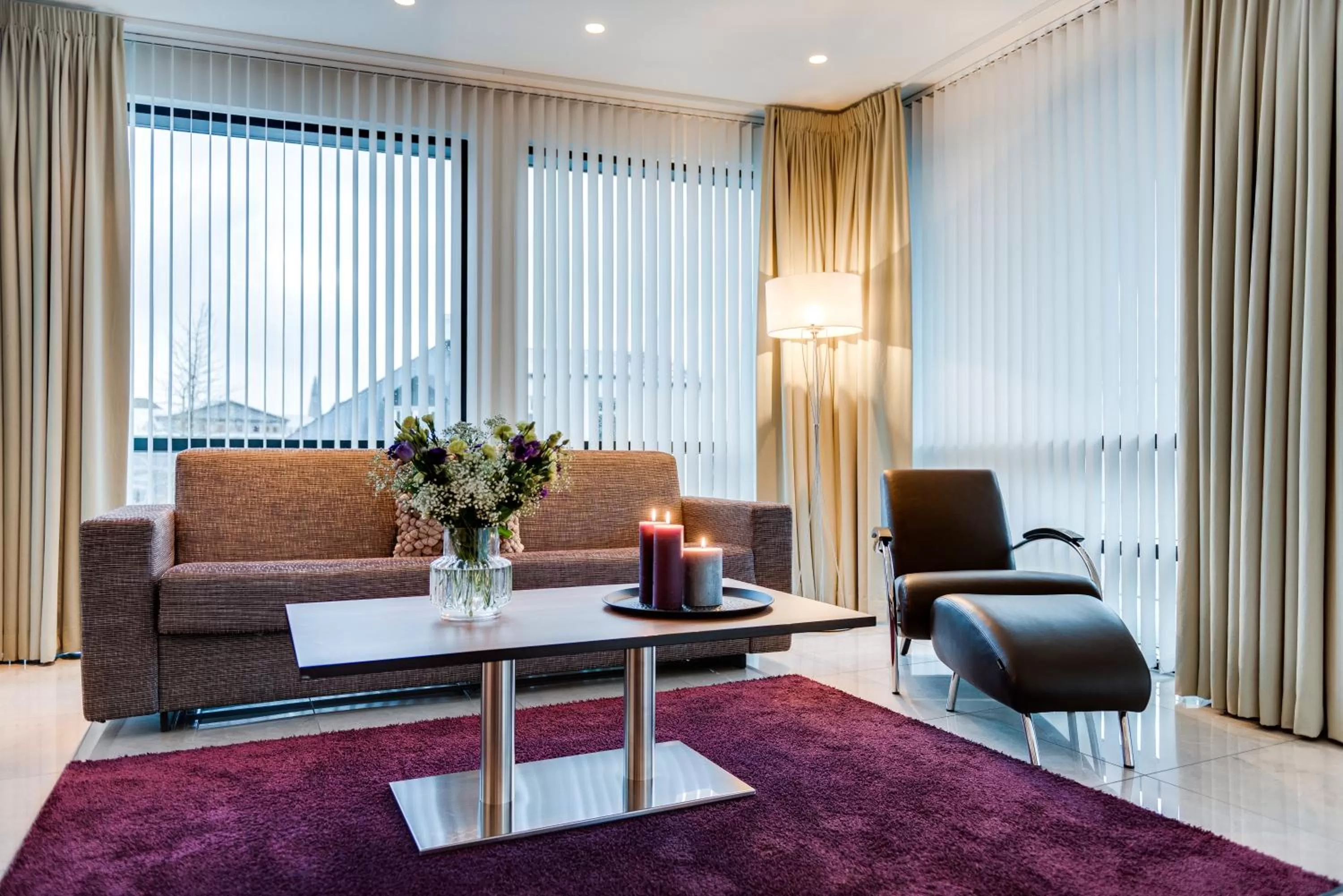 Living room in Black Pearl Apartment Hotel