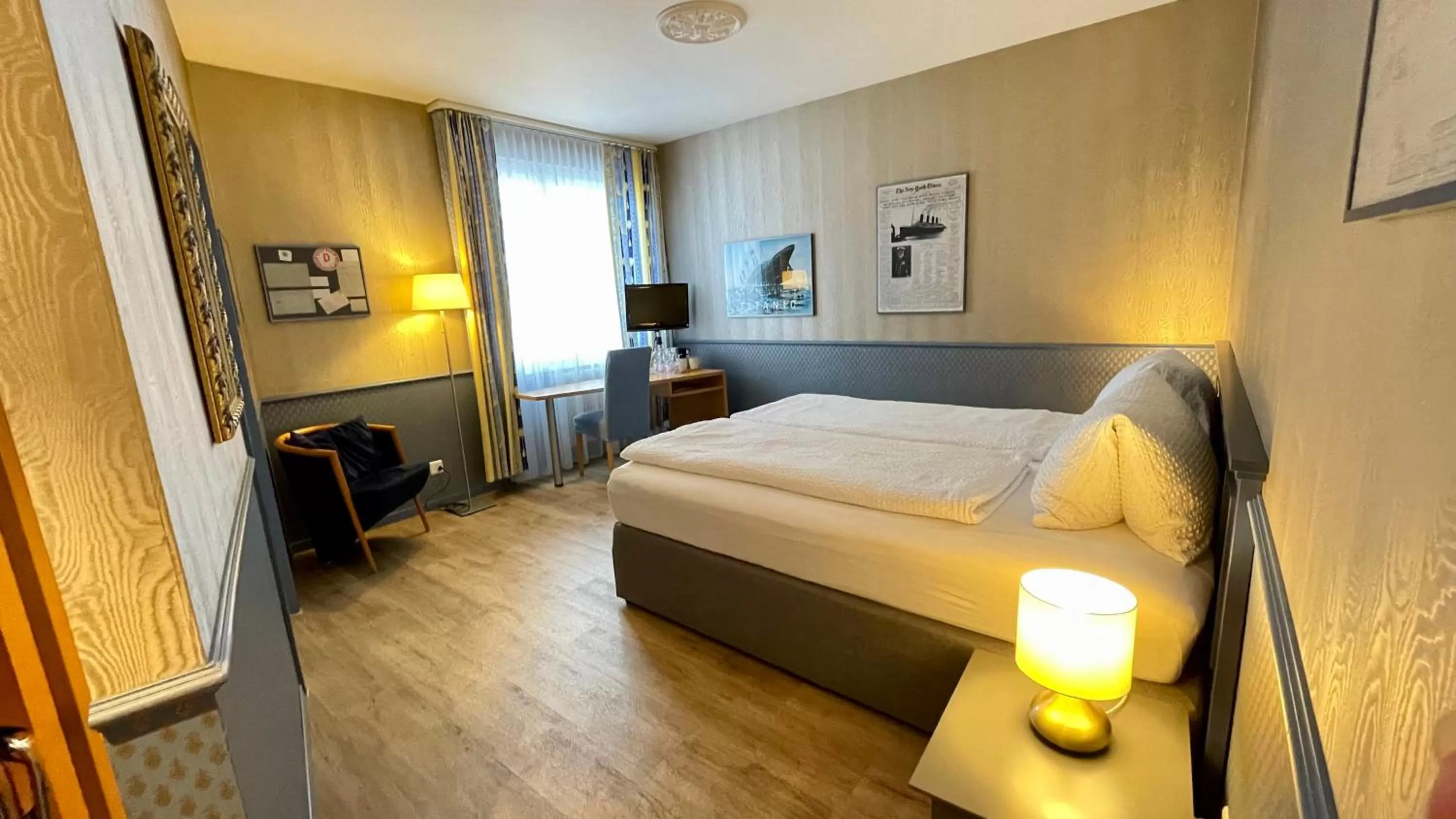Double Room in Hotel Movieworld