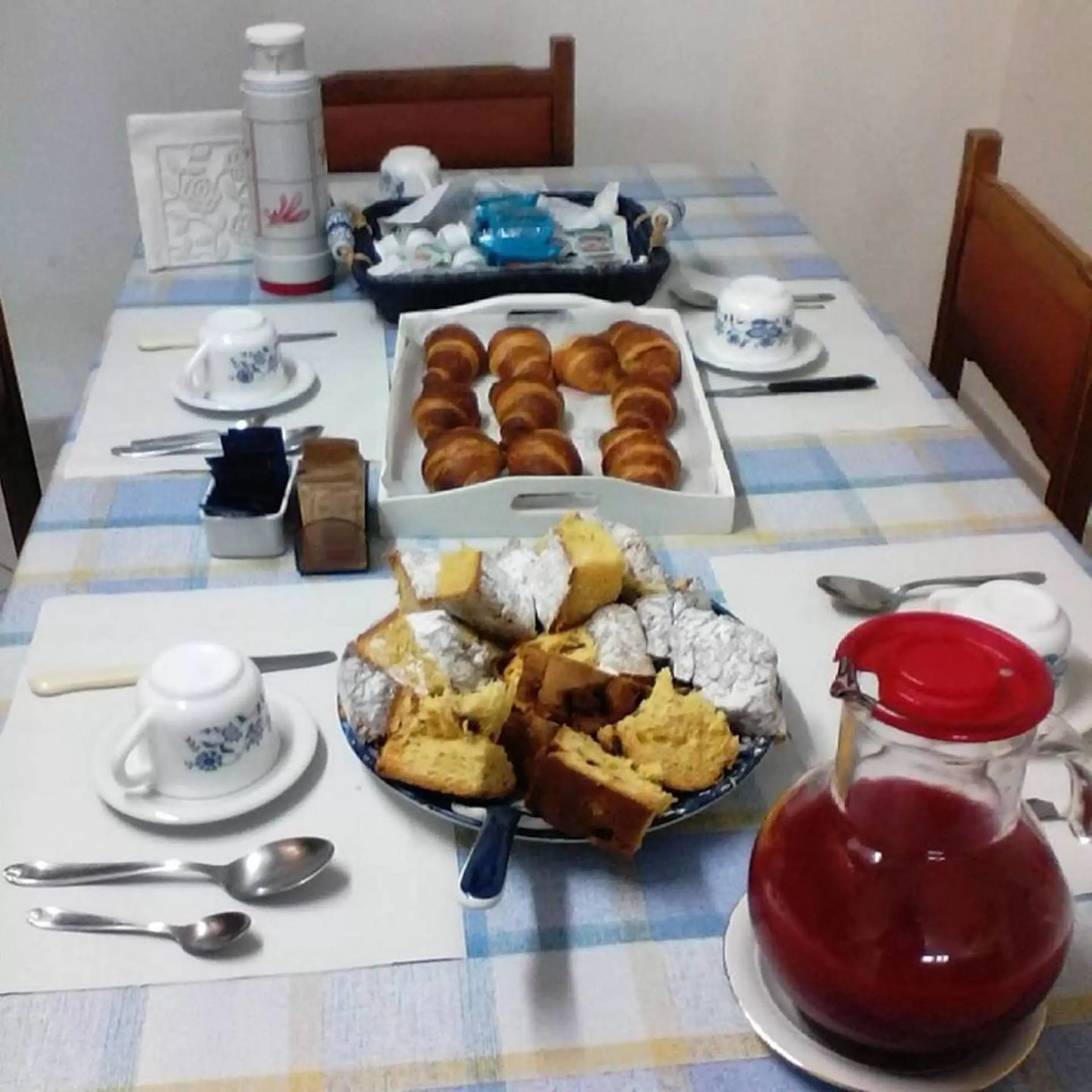 Buffet breakfast in Terrazza sul Mare