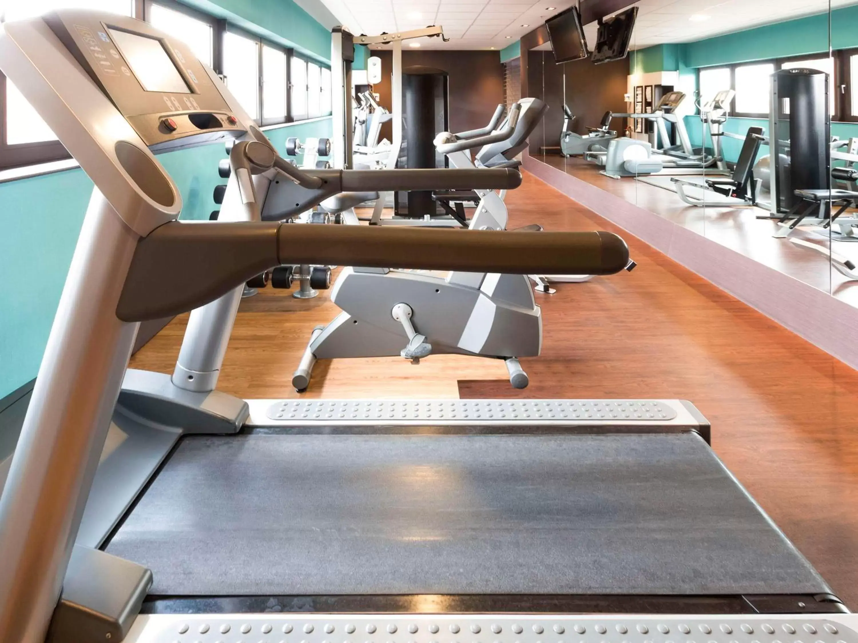 Property building, Fitness Center/Facilities in Novotel Singapore on Kitchener