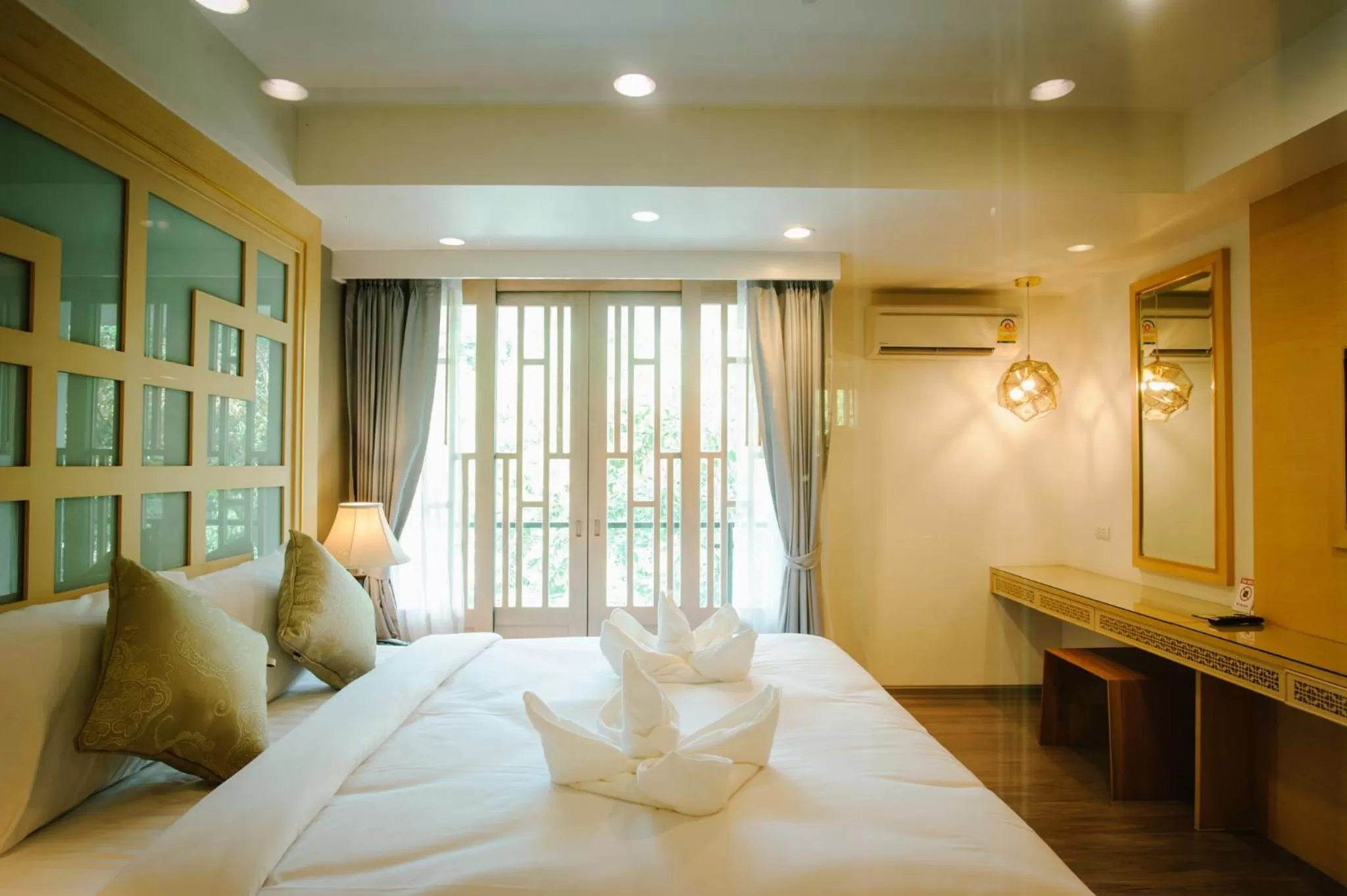 Superior Double Room in Moon Dragon Hotel