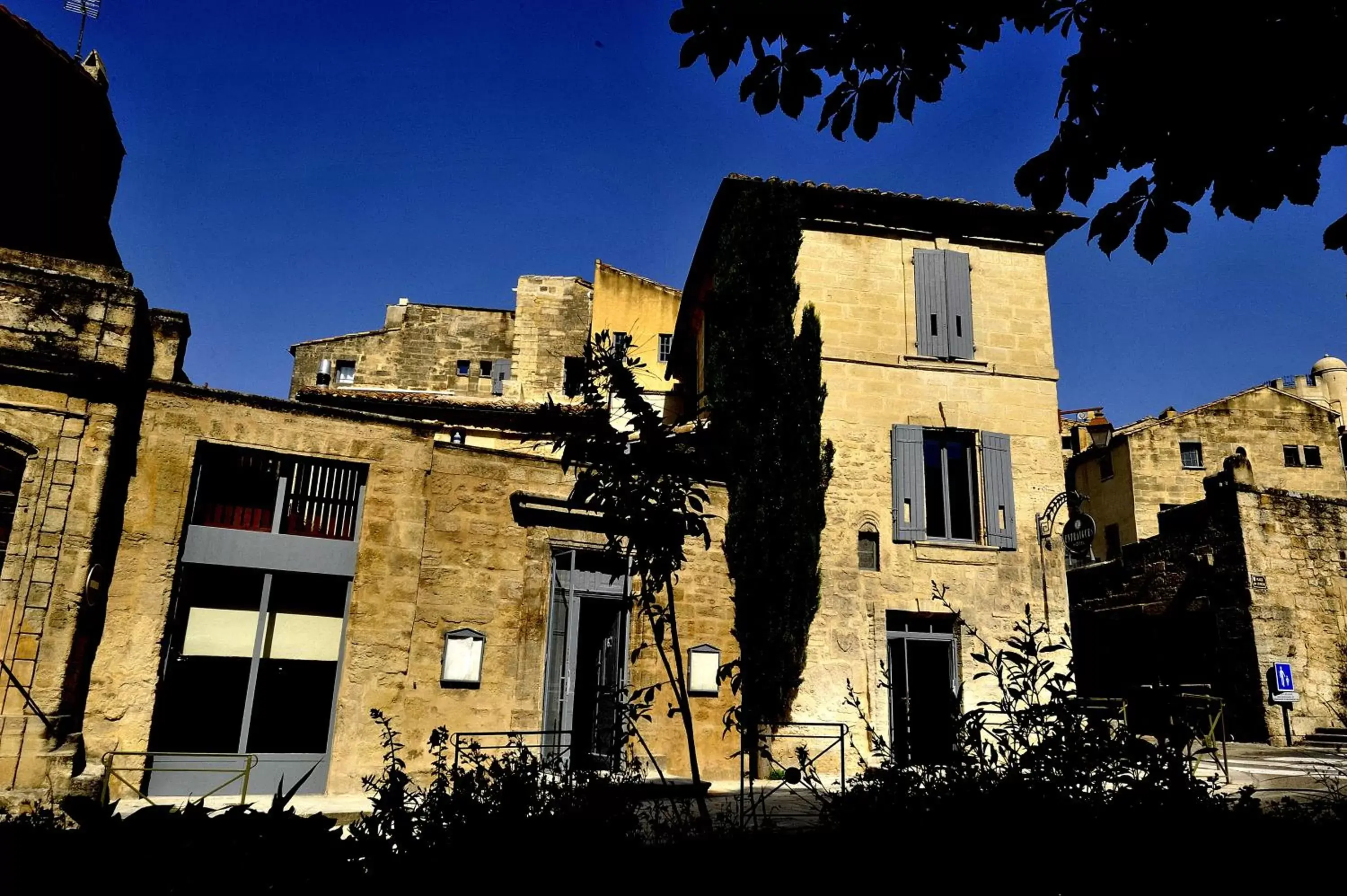 Facade/entrance, Property Building in Boutique Hôtel Entraigues