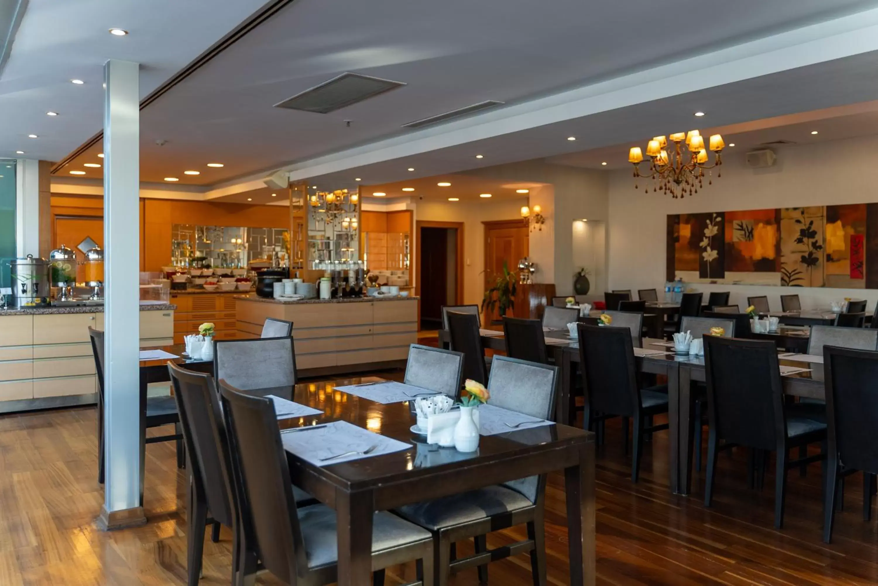 Restaurant/Places to Eat in Ankara Plaza Hotel
