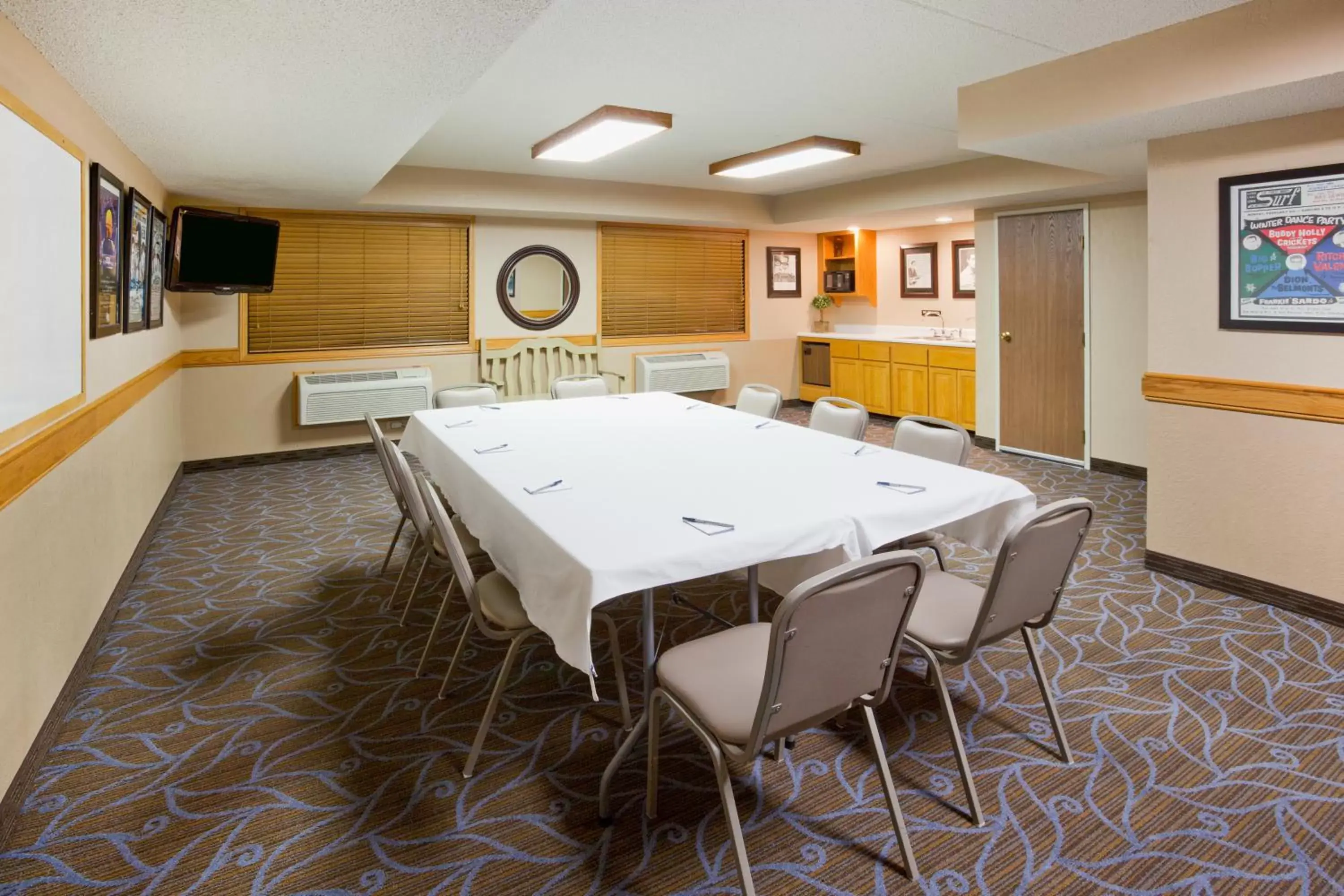 Business facilities in AmericInn by Wyndham Clear Lake