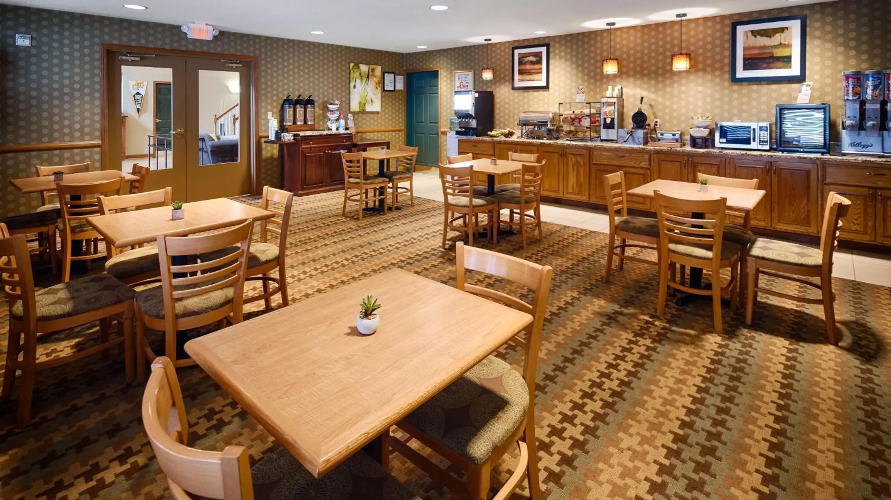 Restaurant/Places to Eat in Best Western Plus Waco North
