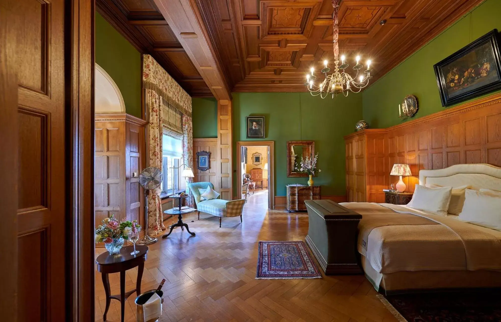 Bedroom in Schlosshotel Kronberg - Hotel Frankfurt