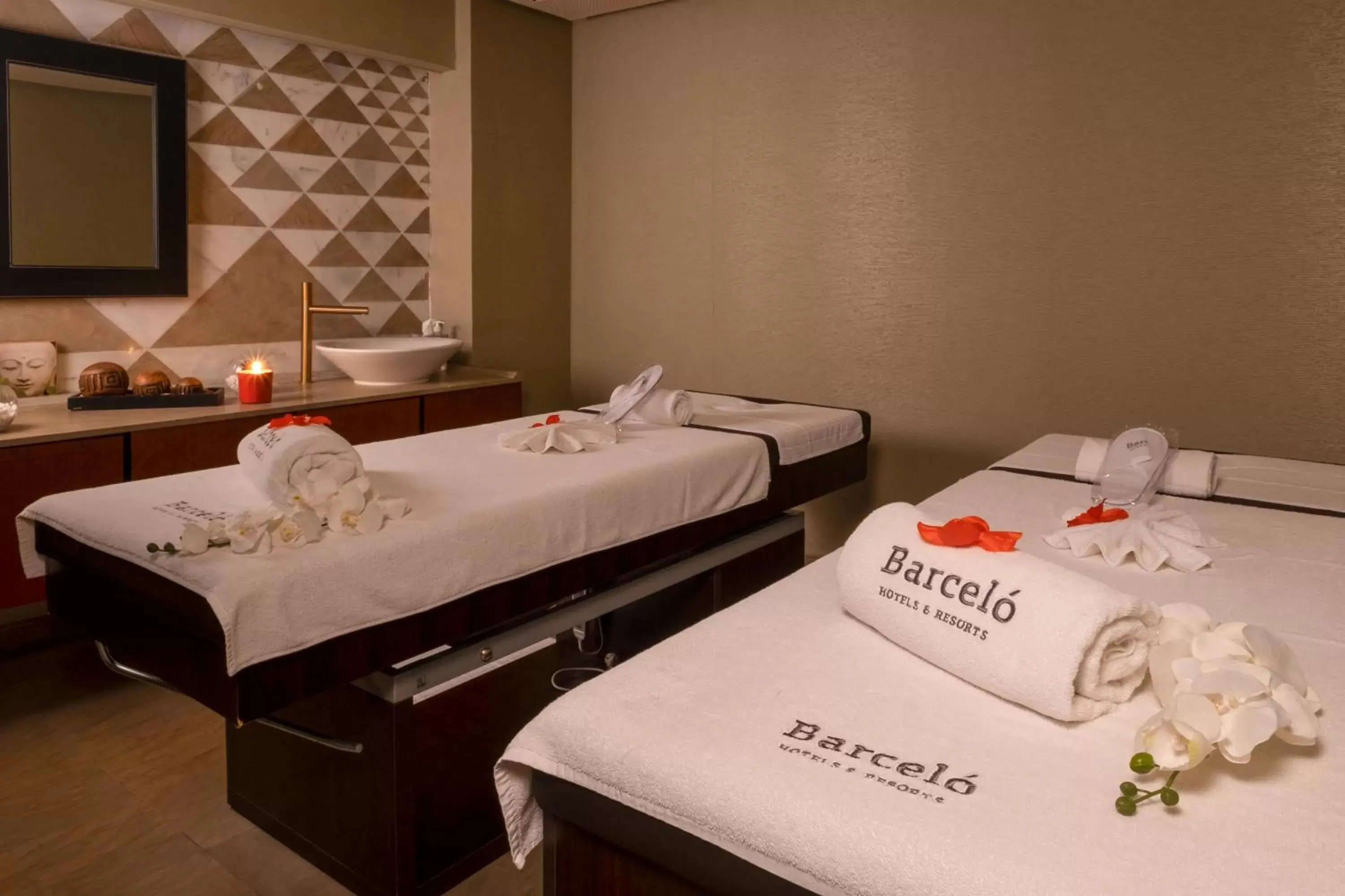 Spa and wellness centre/facilities, Bed in Barceló Anfa Casablanca