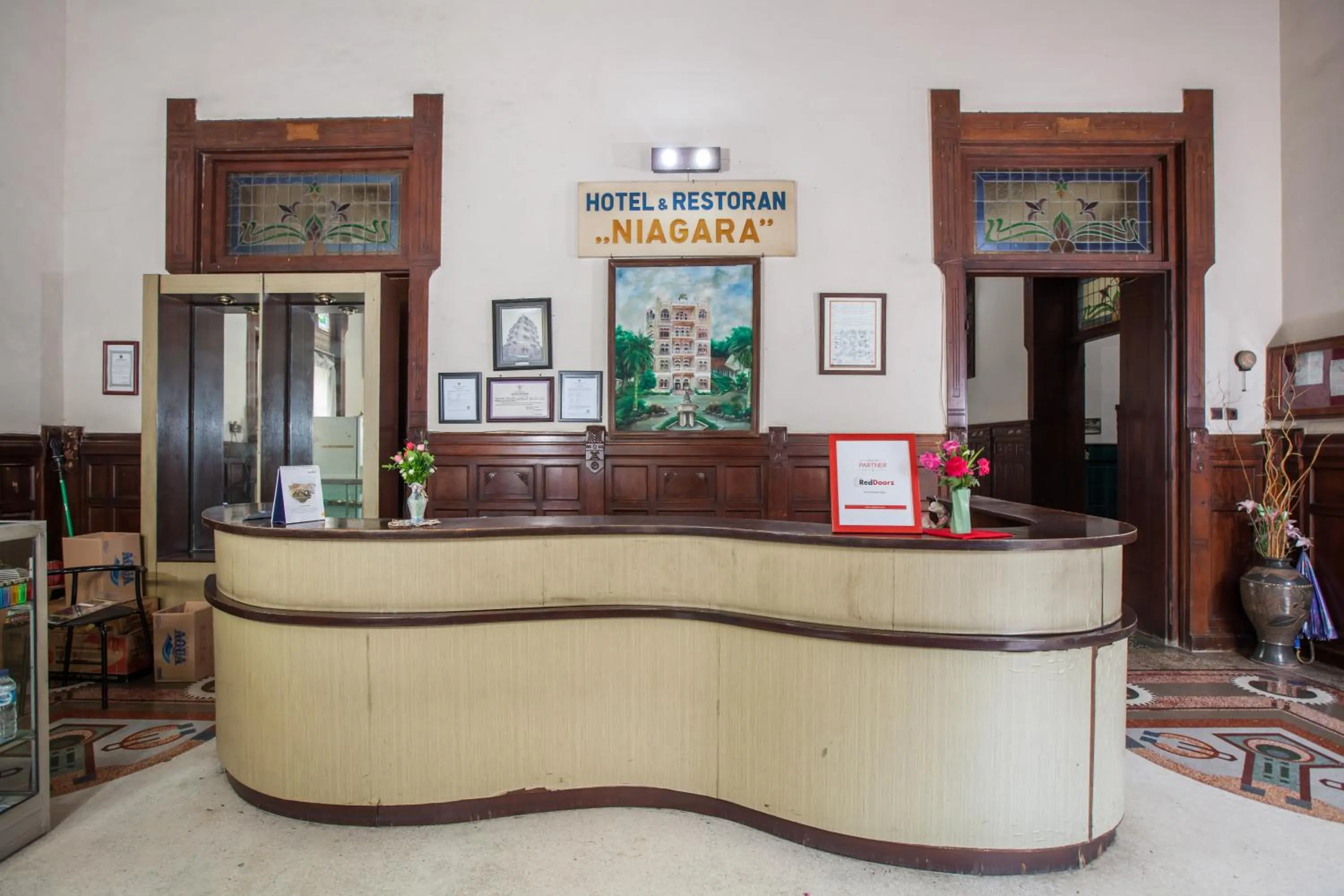 Lobby or reception, Lobby/Reception in RedDoorz @ Lawang