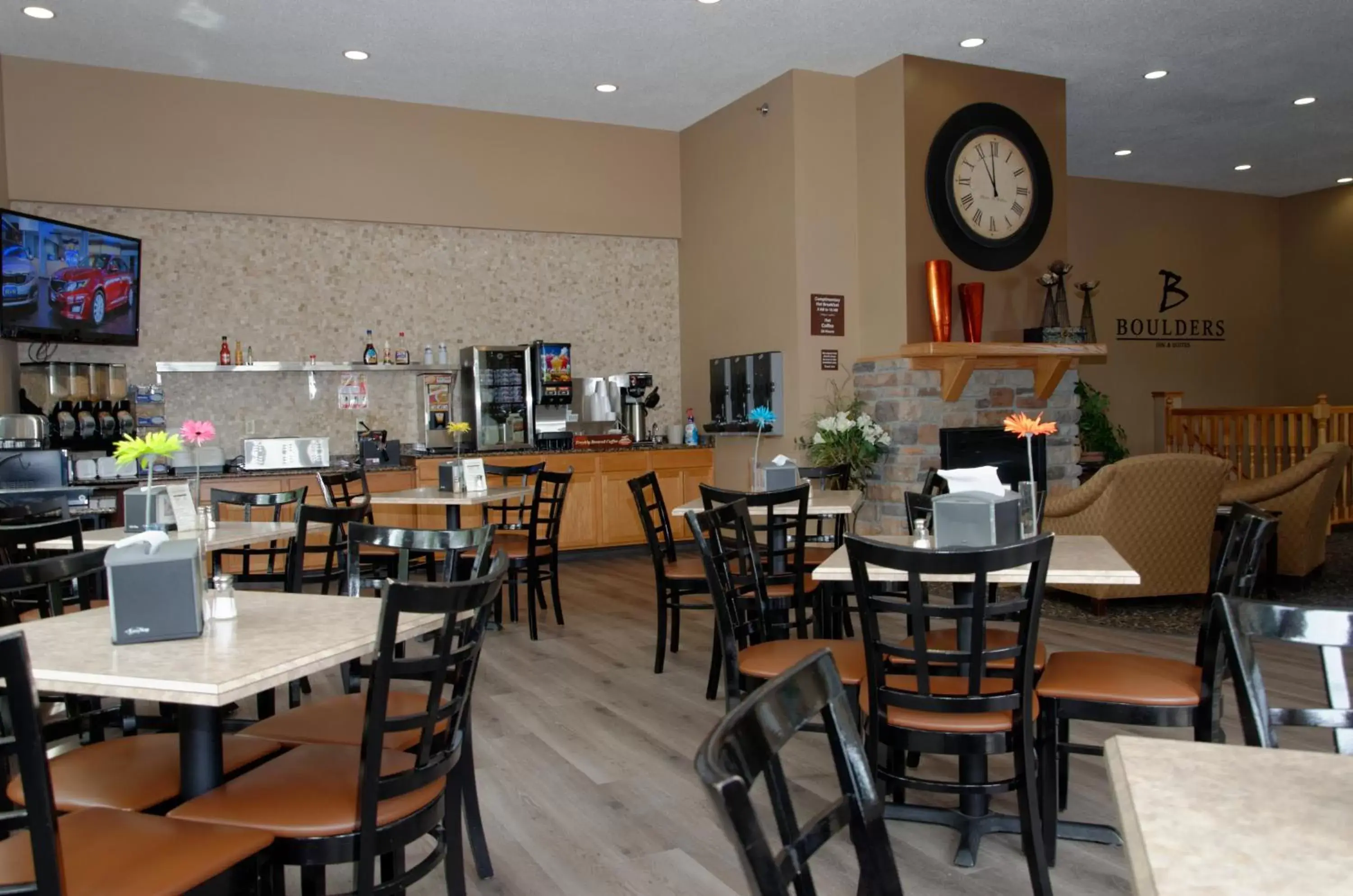 Lobby or reception, Restaurant/Places to Eat in Cobblestone Inn & Suites - Denison | Majestic Hills