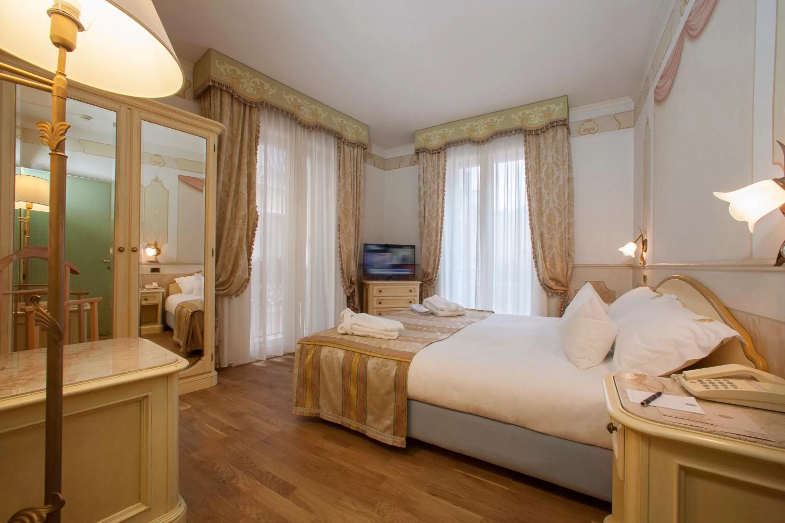 Suite in Majestic Toscanelli (centro storico)