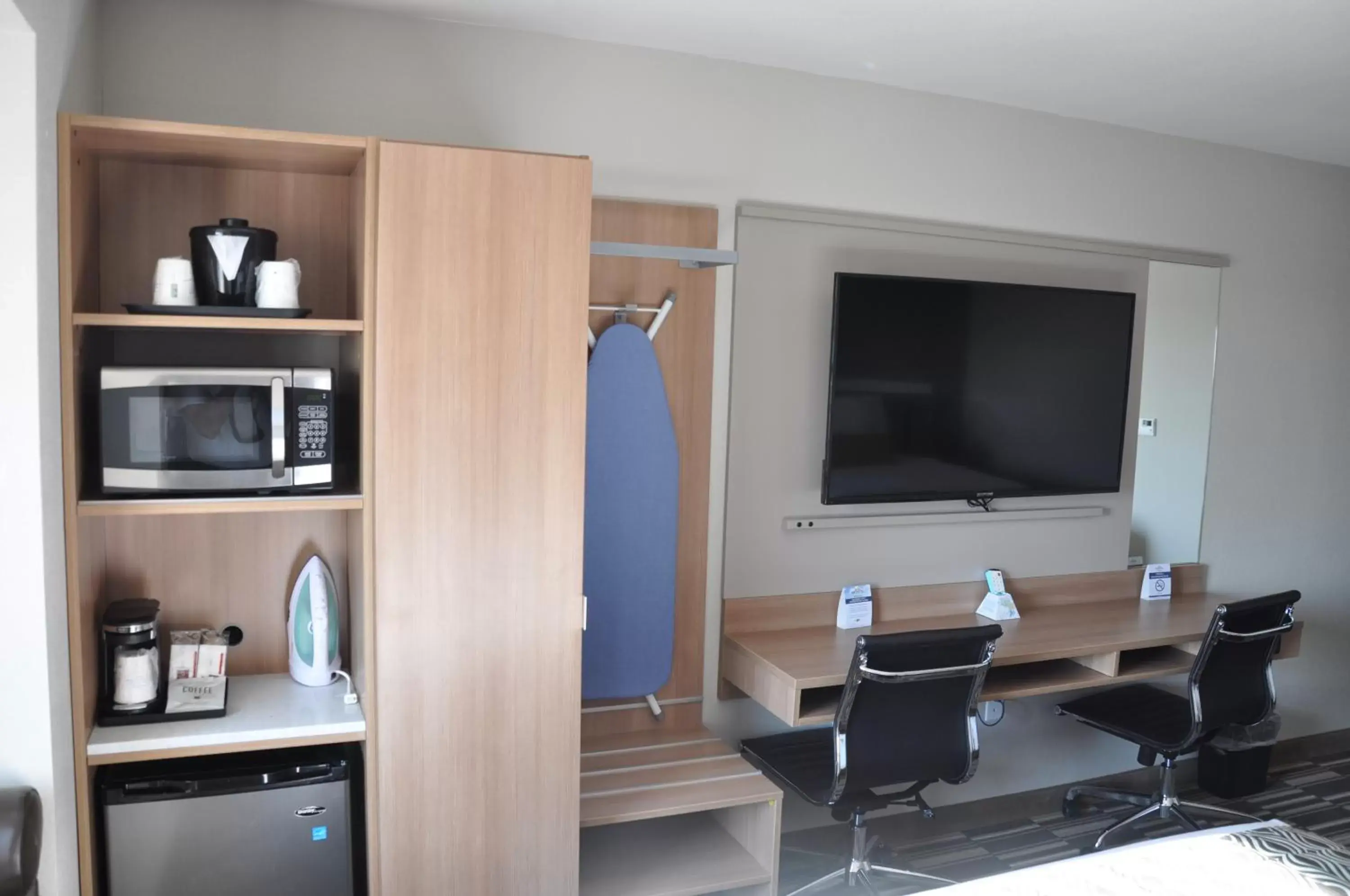 TV/Entertainment Center in Microtel Inn & Suites by Wyndham Lubbock