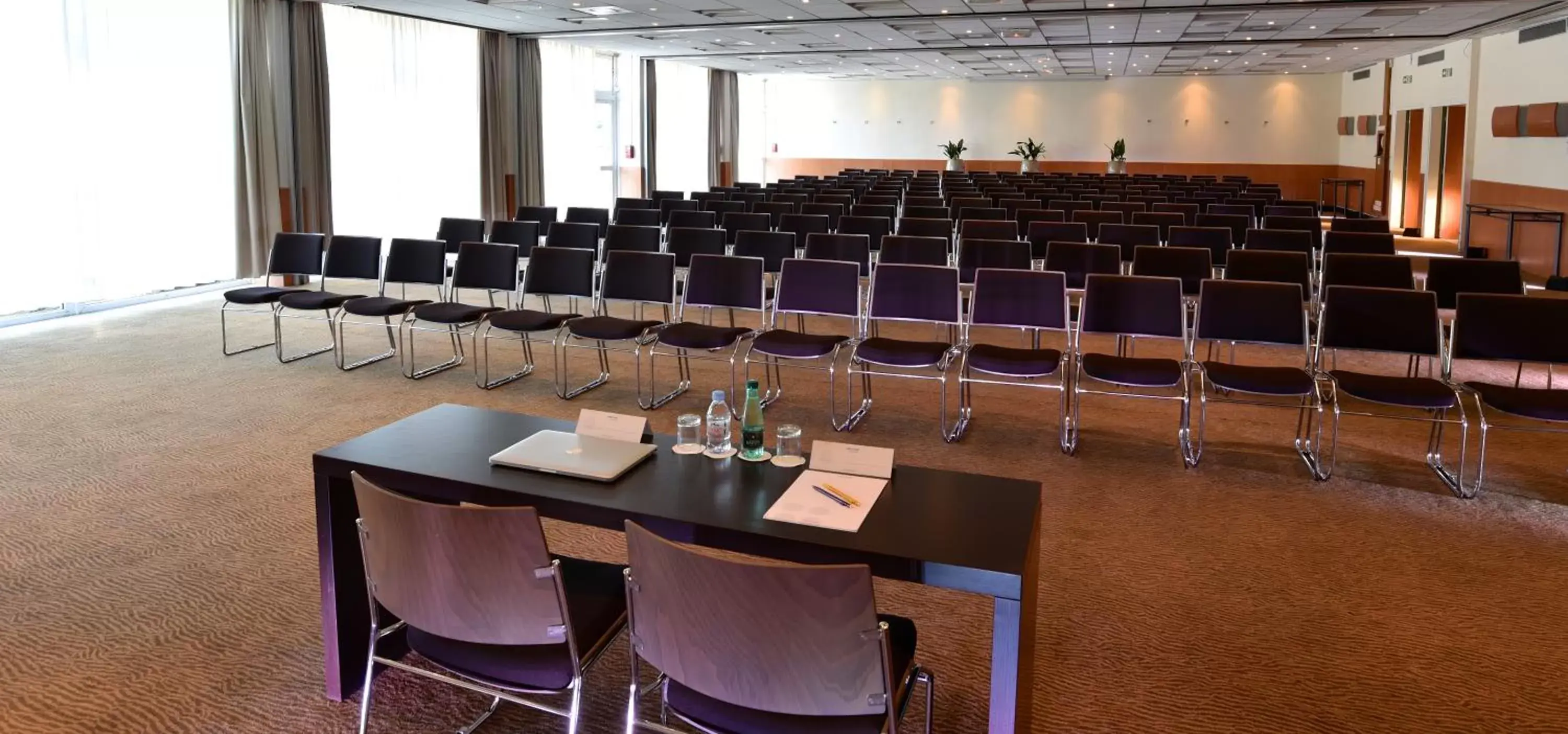 Meeting/conference room, Business Area/Conference Room in Novotel Paris Nord Expo Aulnay