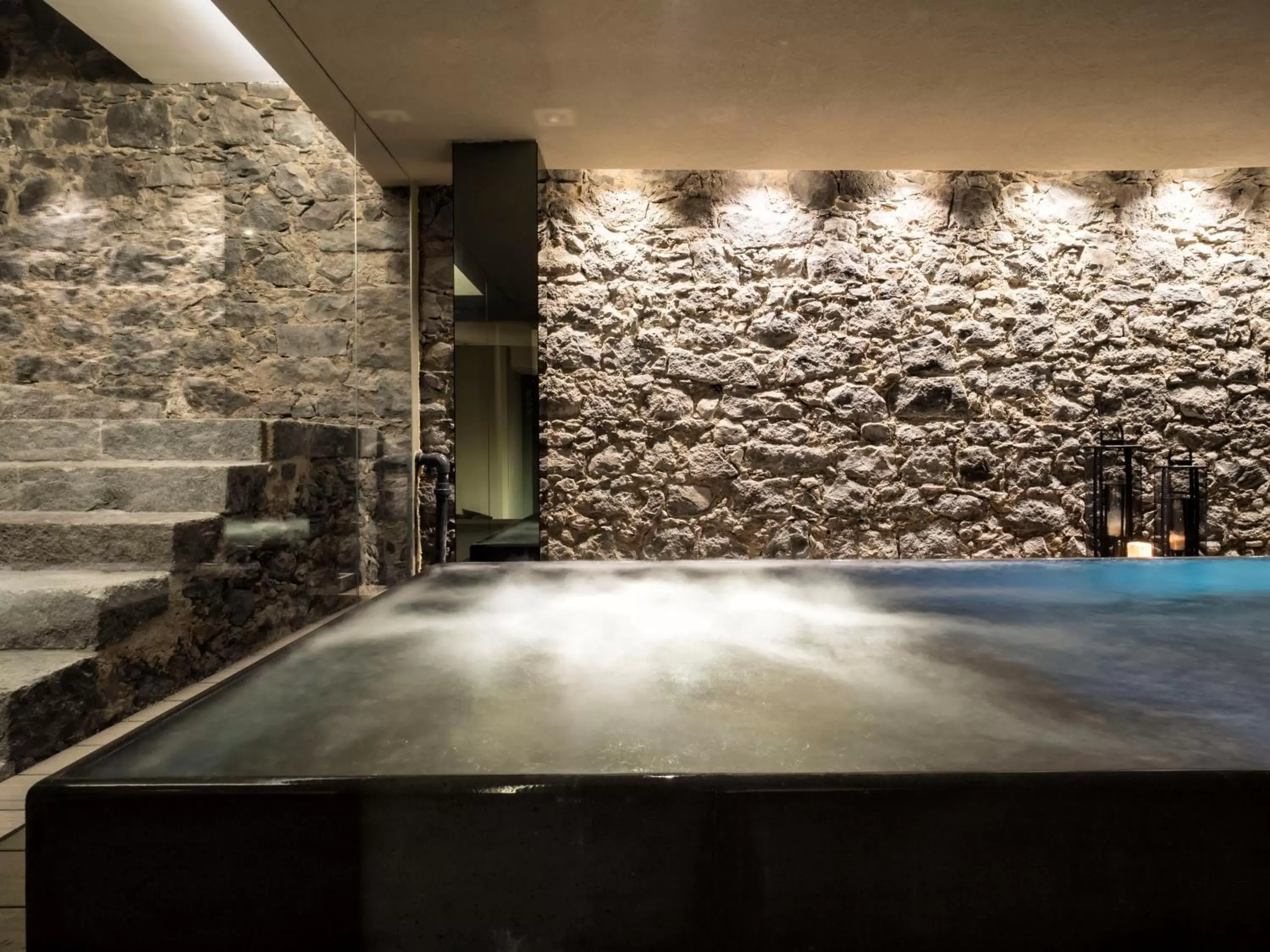 Hot Tub in Zash Country Boutique hotel & SPA