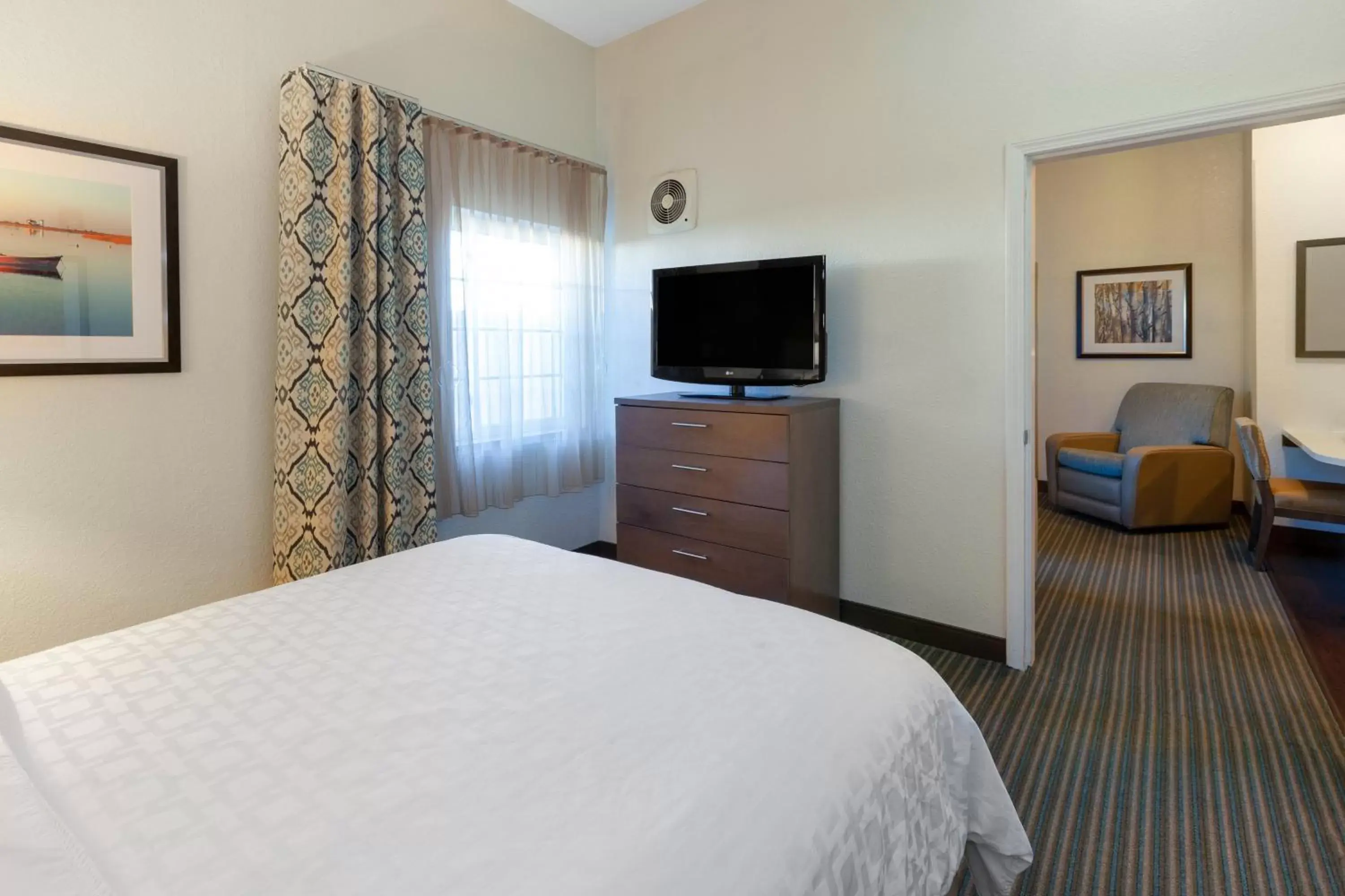 Photo of the whole room, Bed in Candlewood Suites-West Springfield, an IHG Hotel