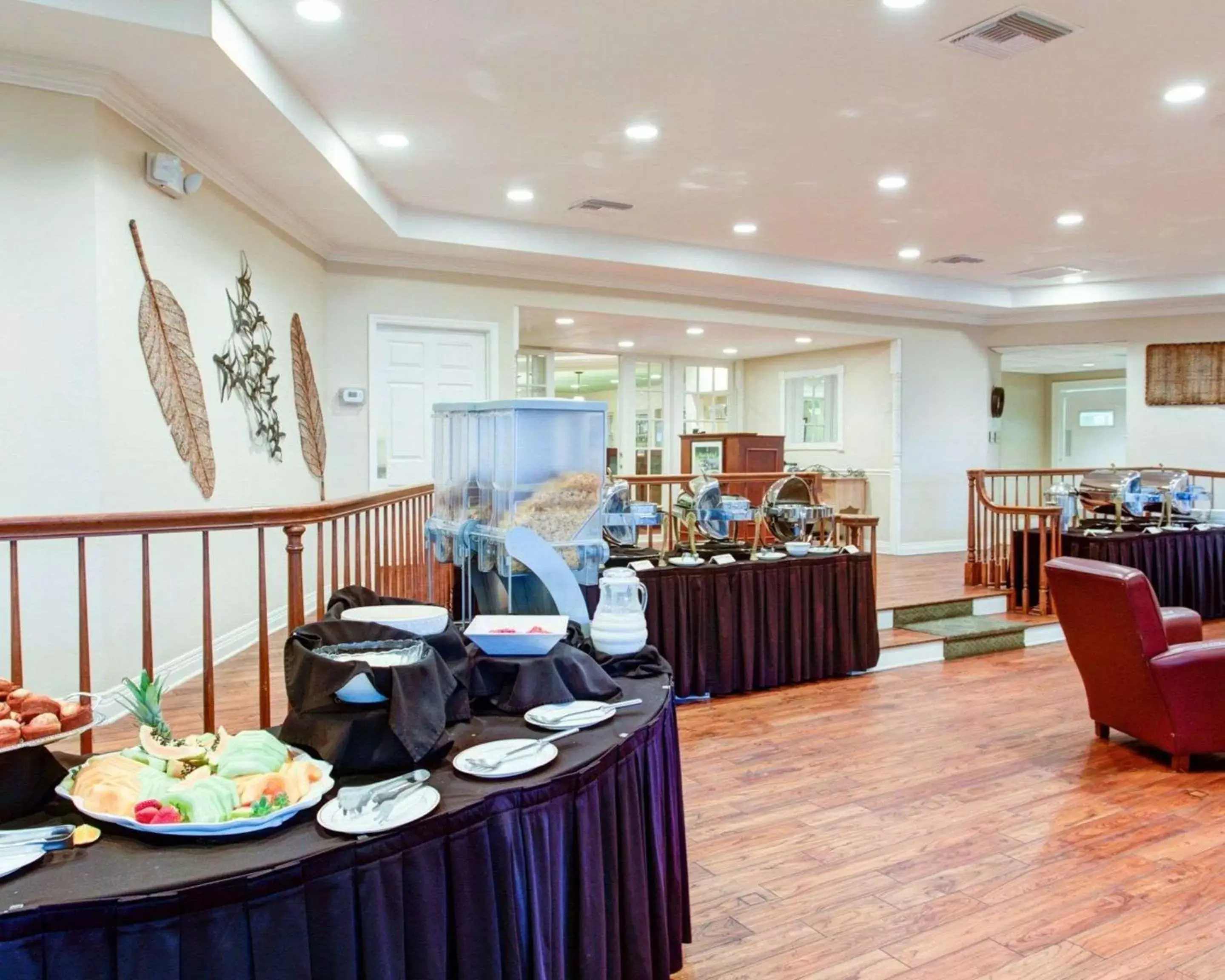 Restaurant/Places to Eat in Plantation Resort on Crystal River, Ascend Hotel Collection