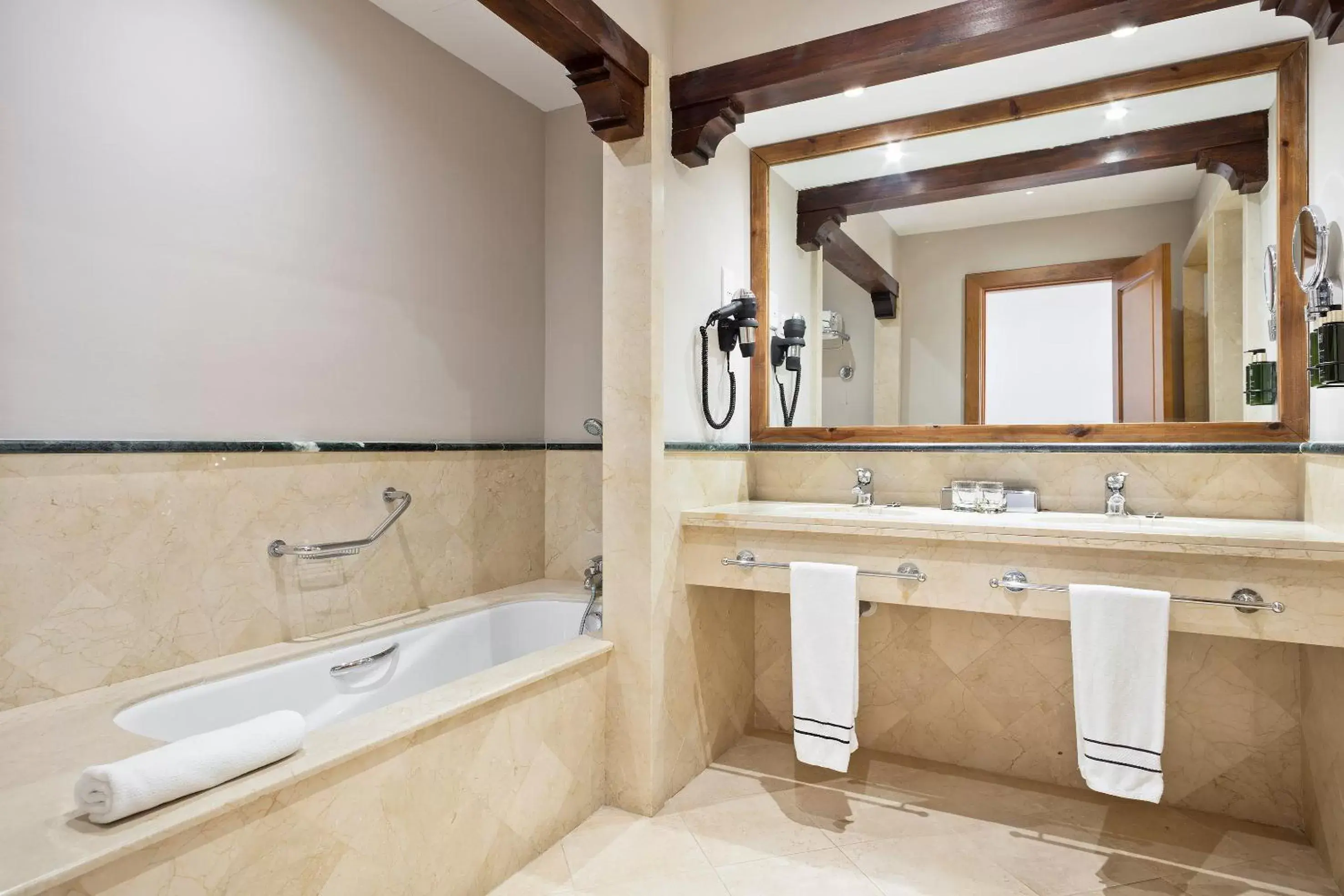 Bathroom in Melia Villaitana