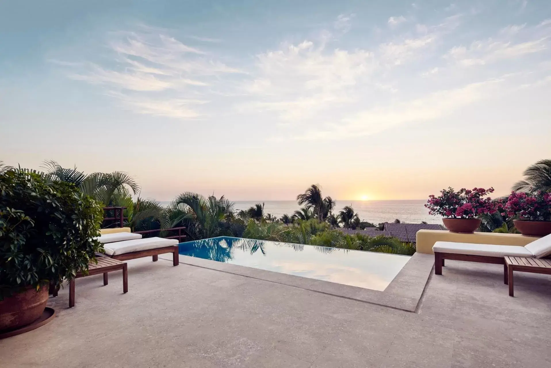 Balcony/Terrace, Swimming Pool in Four Seasons Resort Punta Mita