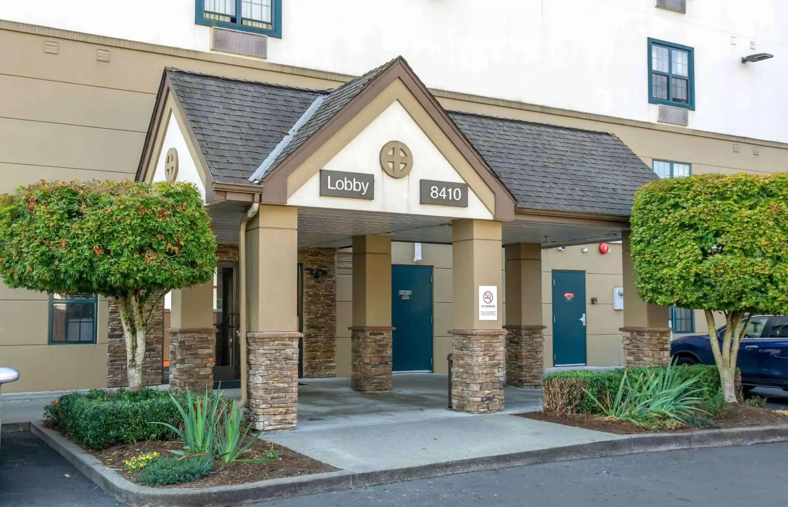 Property Building in Extended Stay America Suites - Seattle - Everett - North